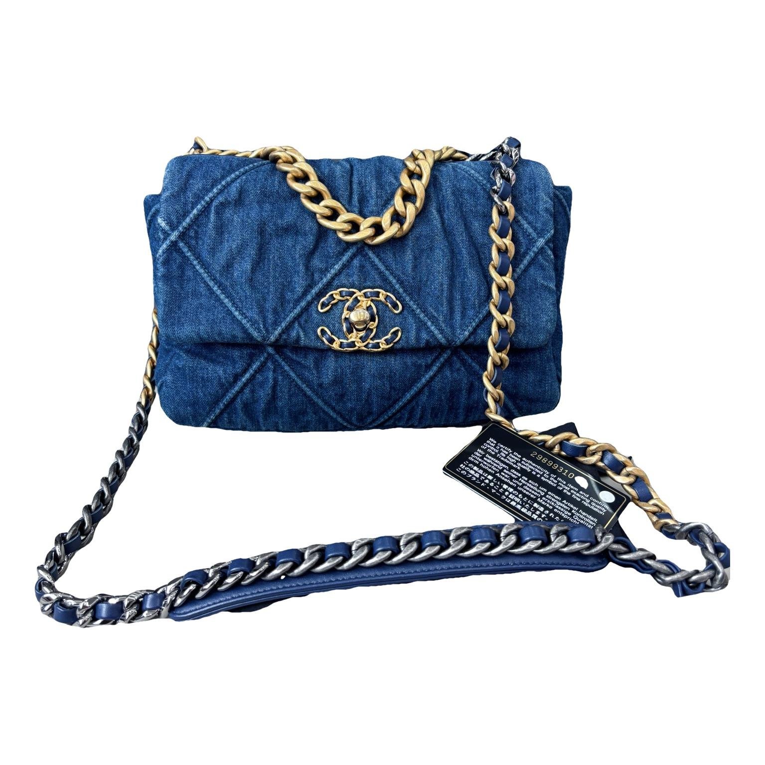 Chanel 19 handbag