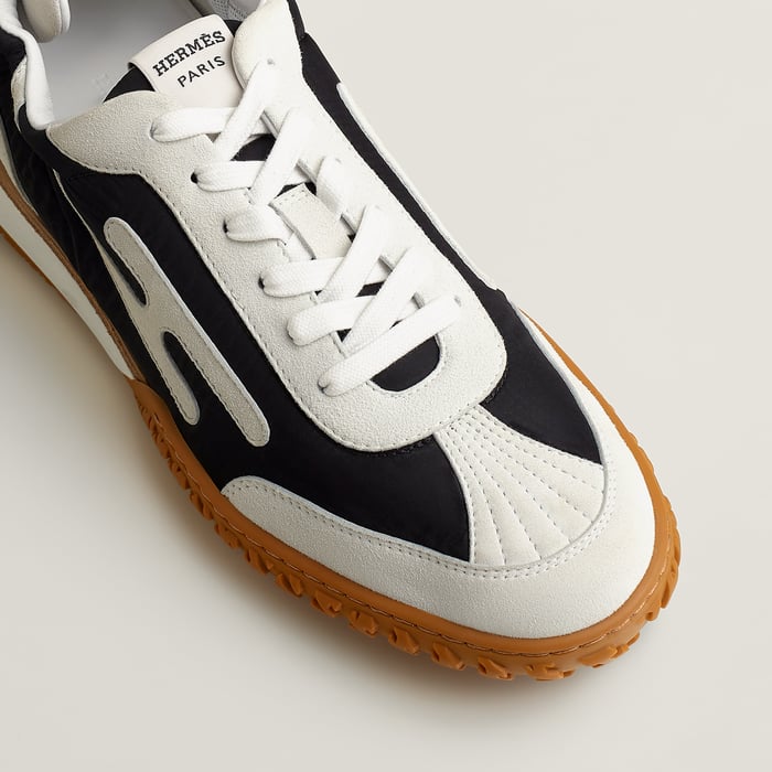 Jet Sneaker