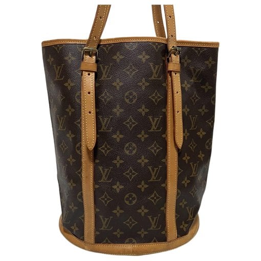Bucket leather handbag