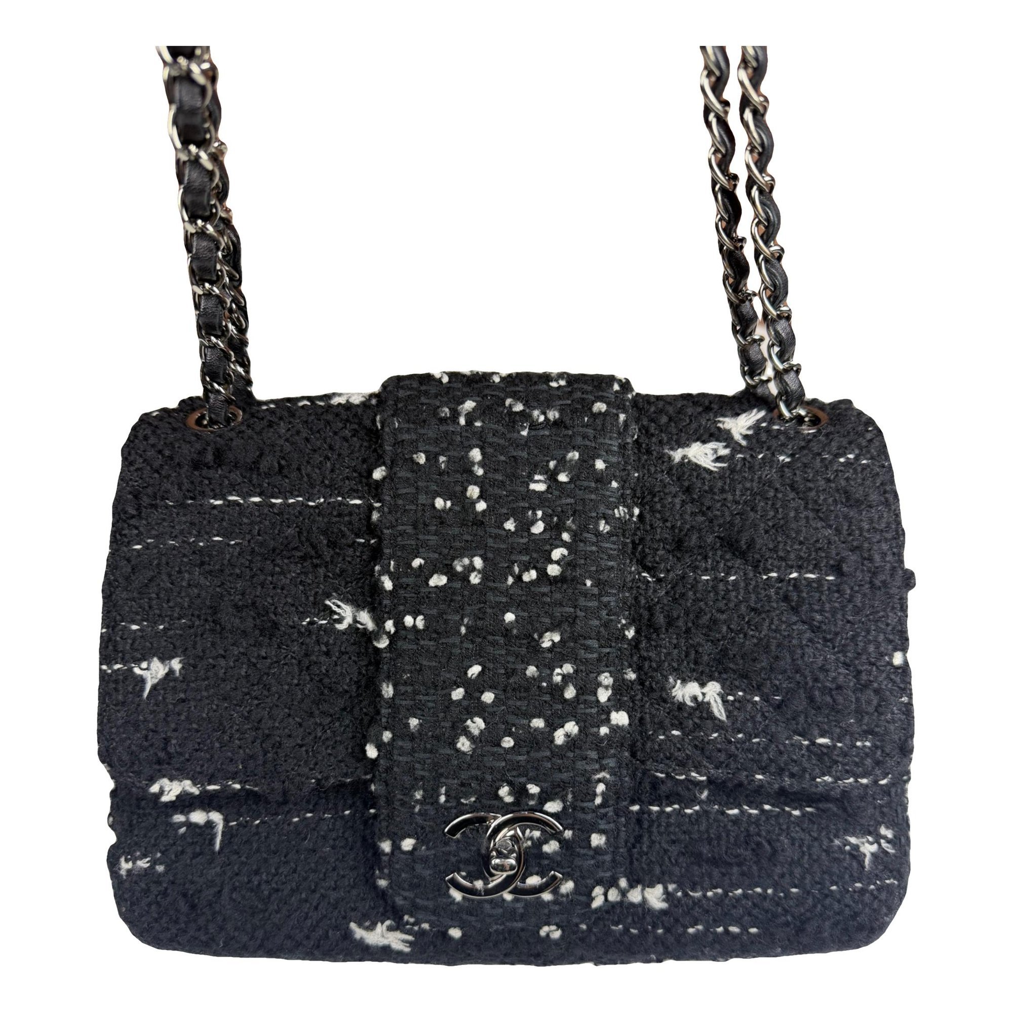 Timeless/Classique tweed crossbody bag