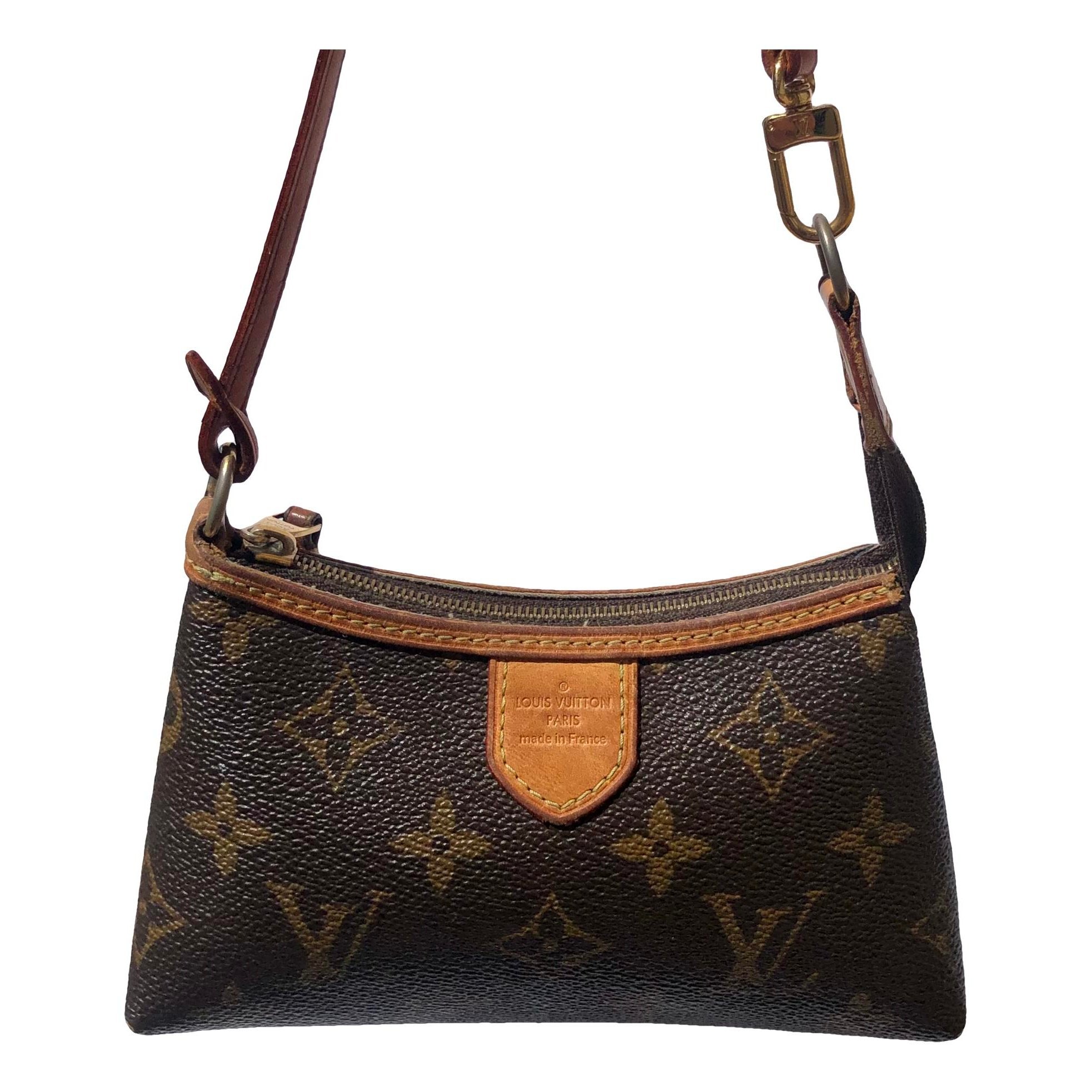 Delightful leather handbag