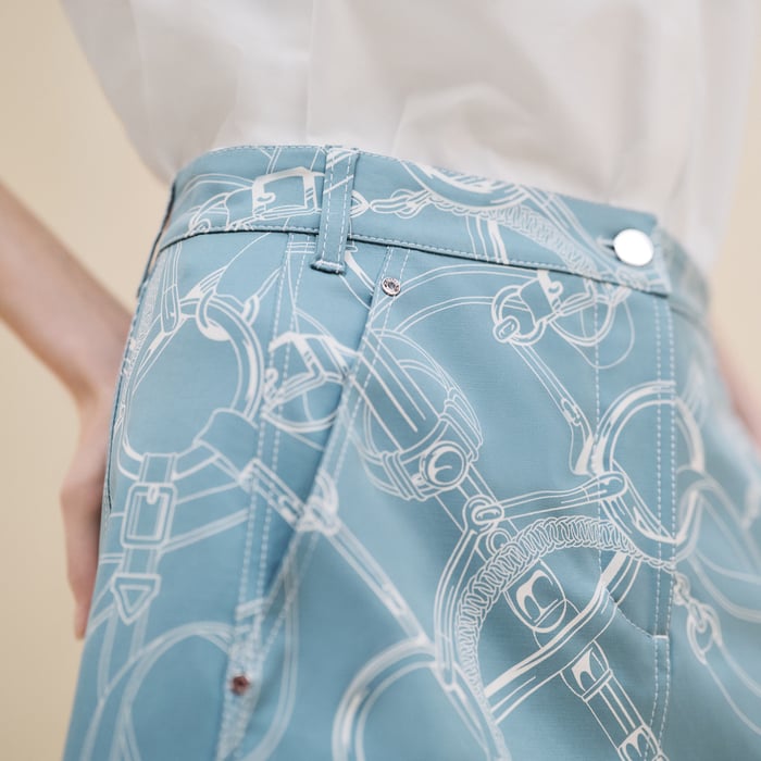 Bleu Arctique "Eperon d'Or Finesse" Miniskirt