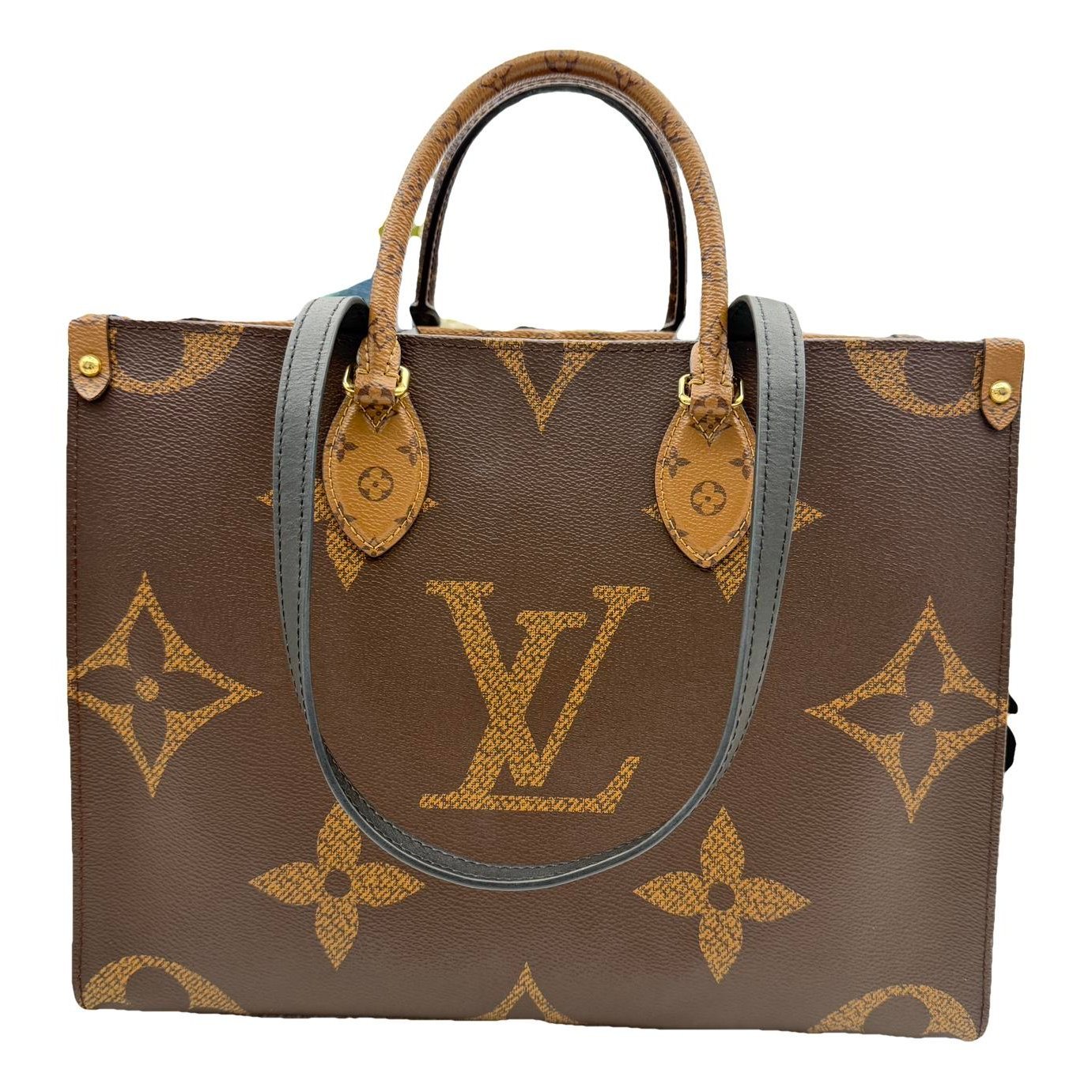 Onthego leather handbag