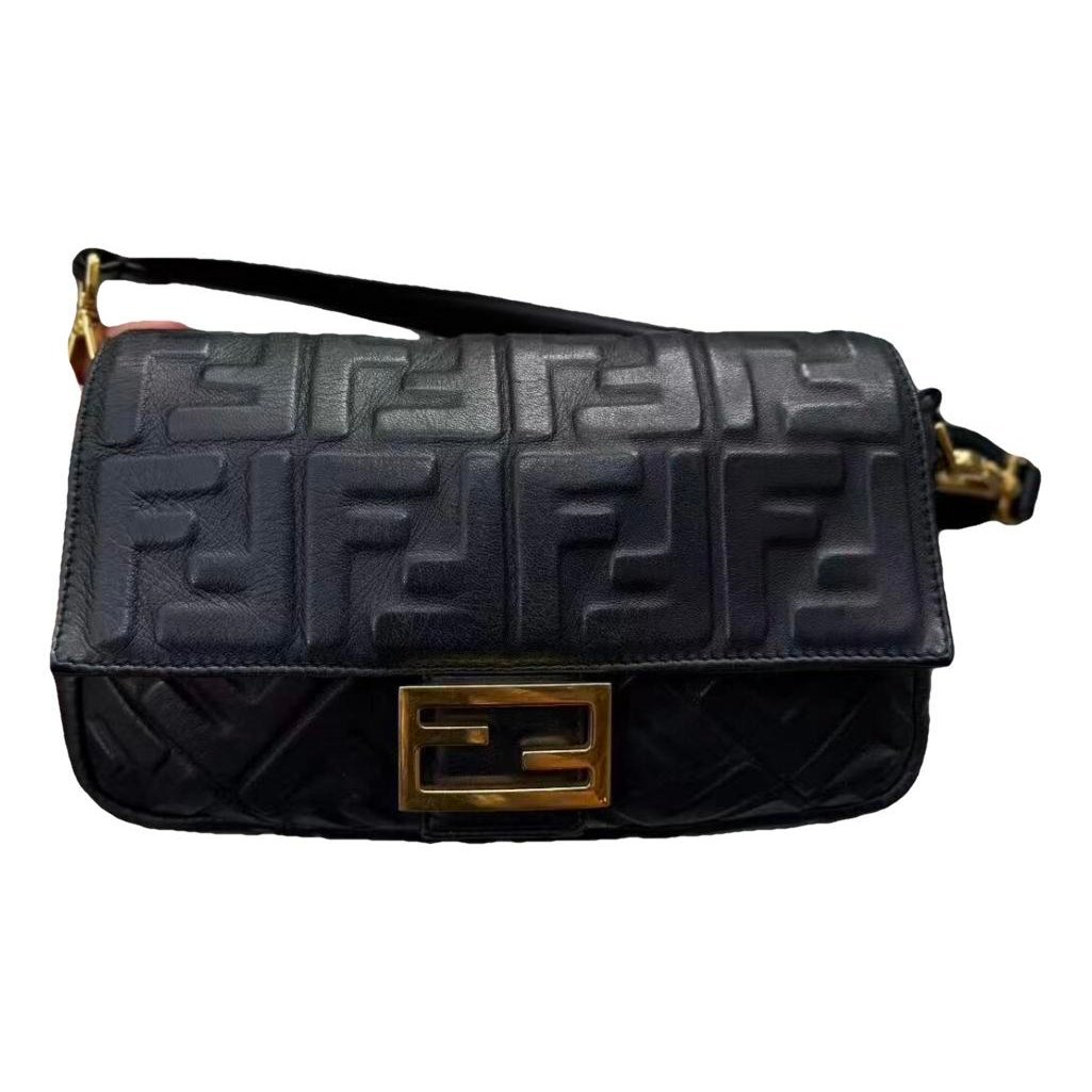 Baguette leather handbag