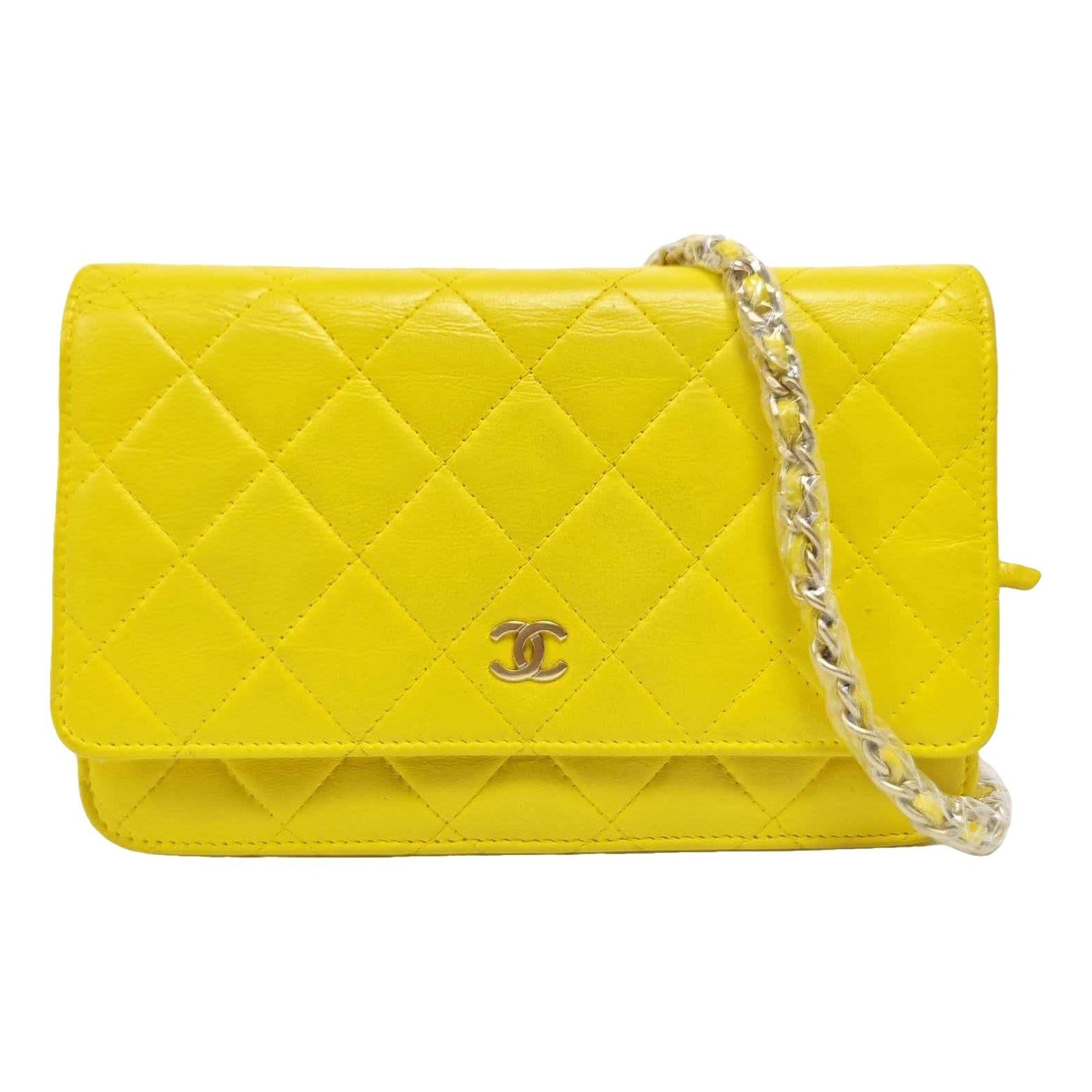 Wallet On Chain Timeless/Classique leather crossbody bag