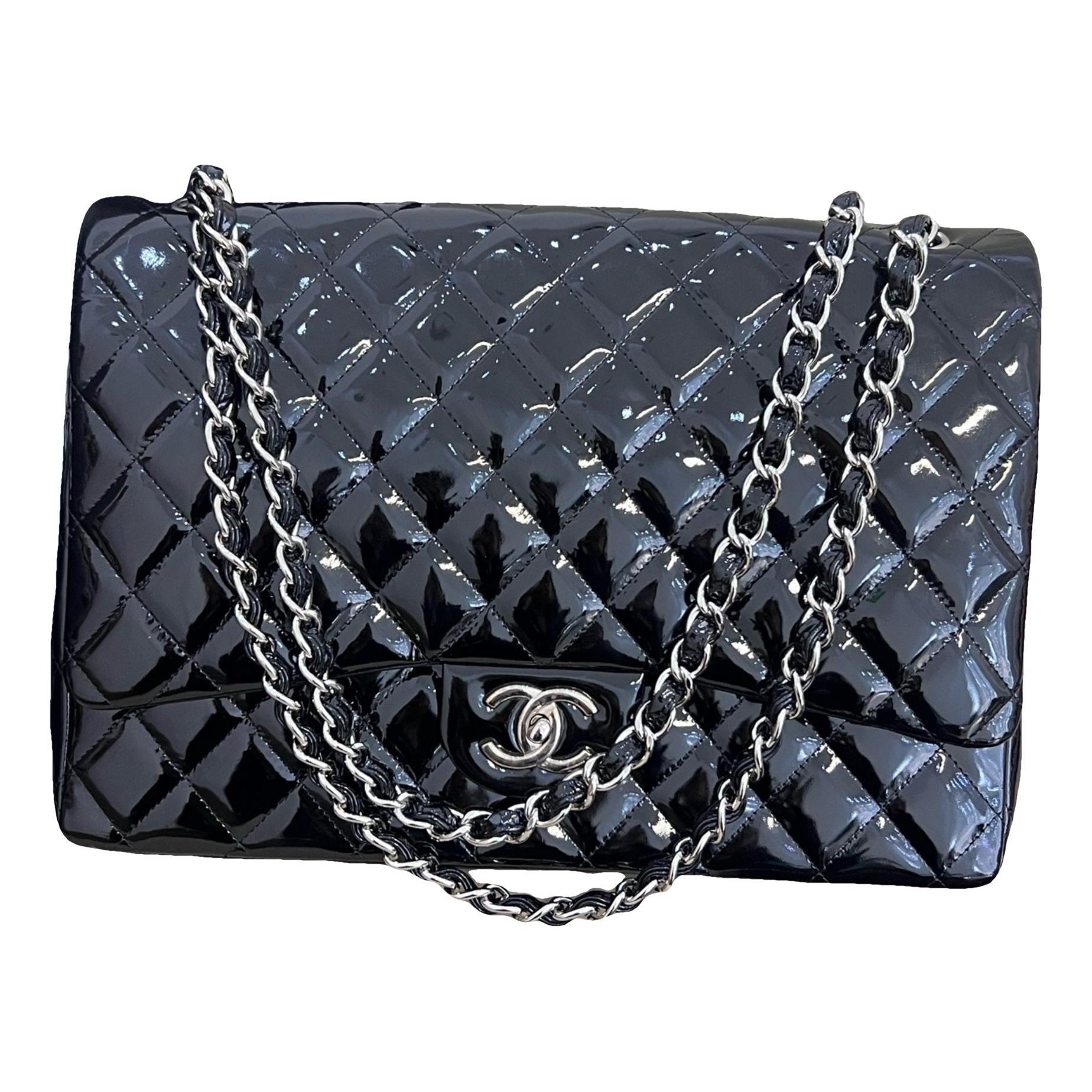 Timeless/Classique patent leather crossbody bag