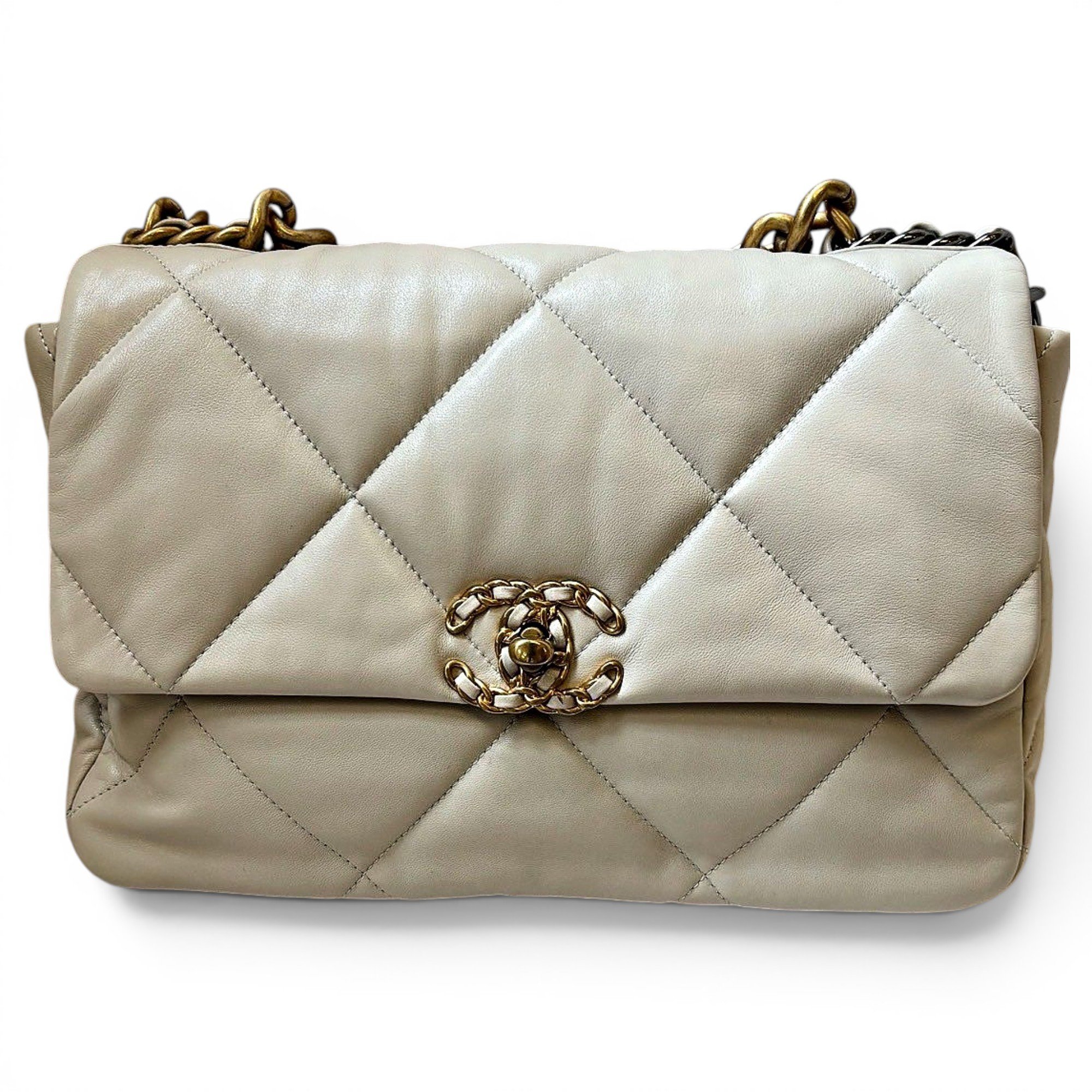 Chanel 19 leather handbag