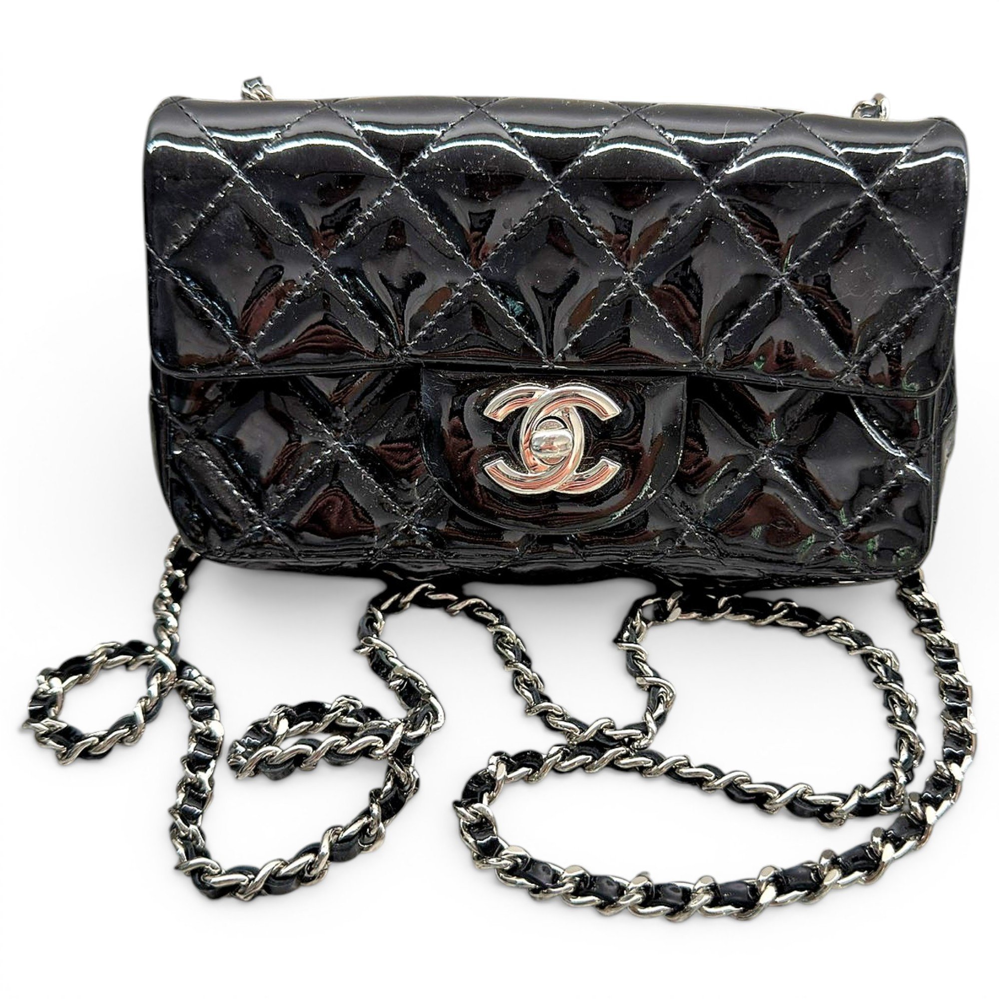 Timeless/Classique patent leather crossbody bag