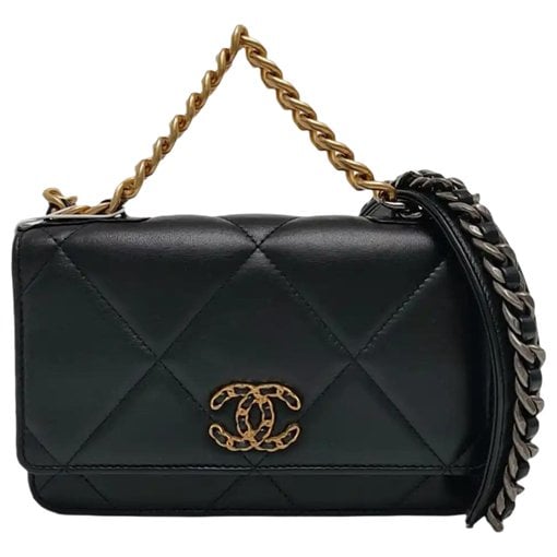 Chanel 19 handbag