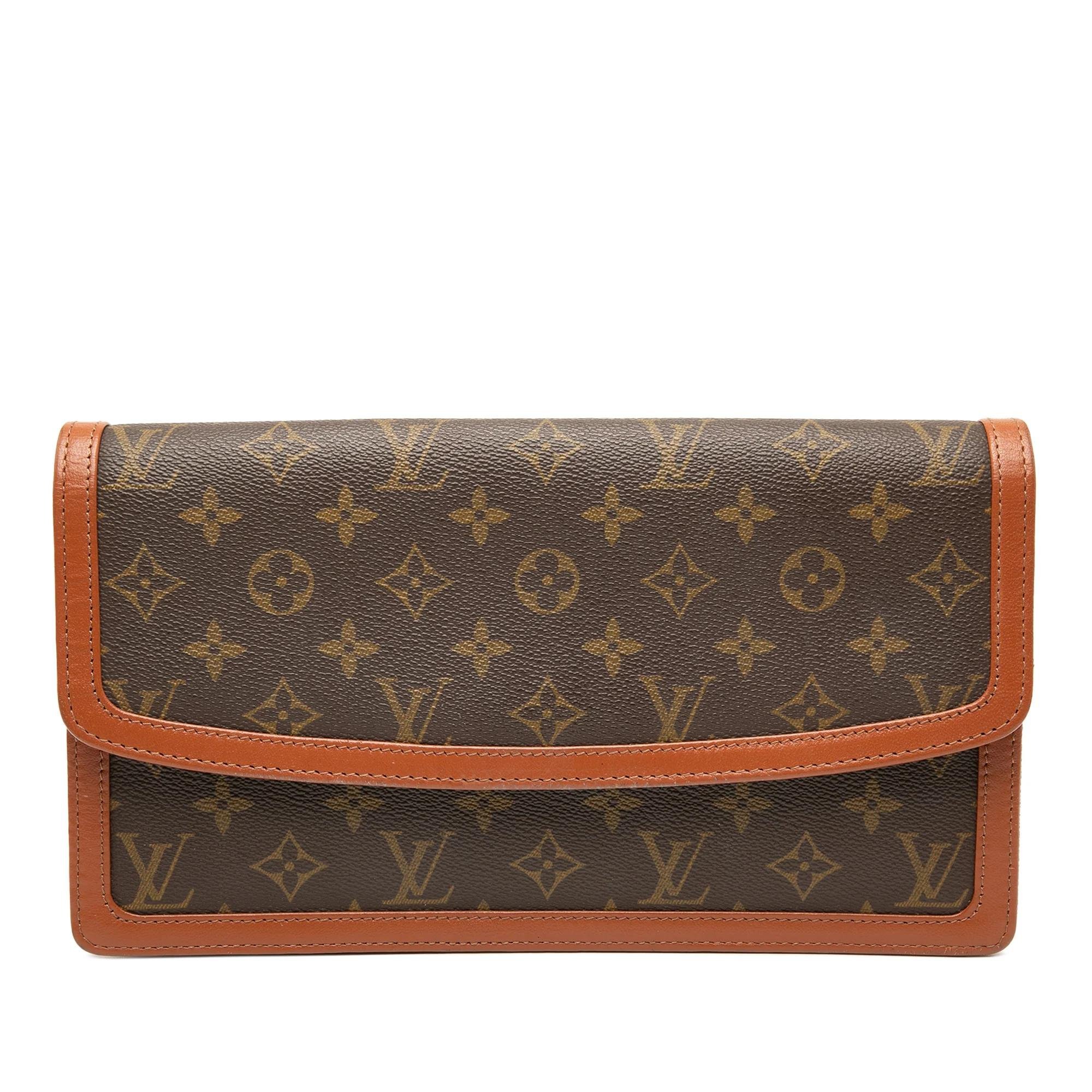 Leather clutch bag