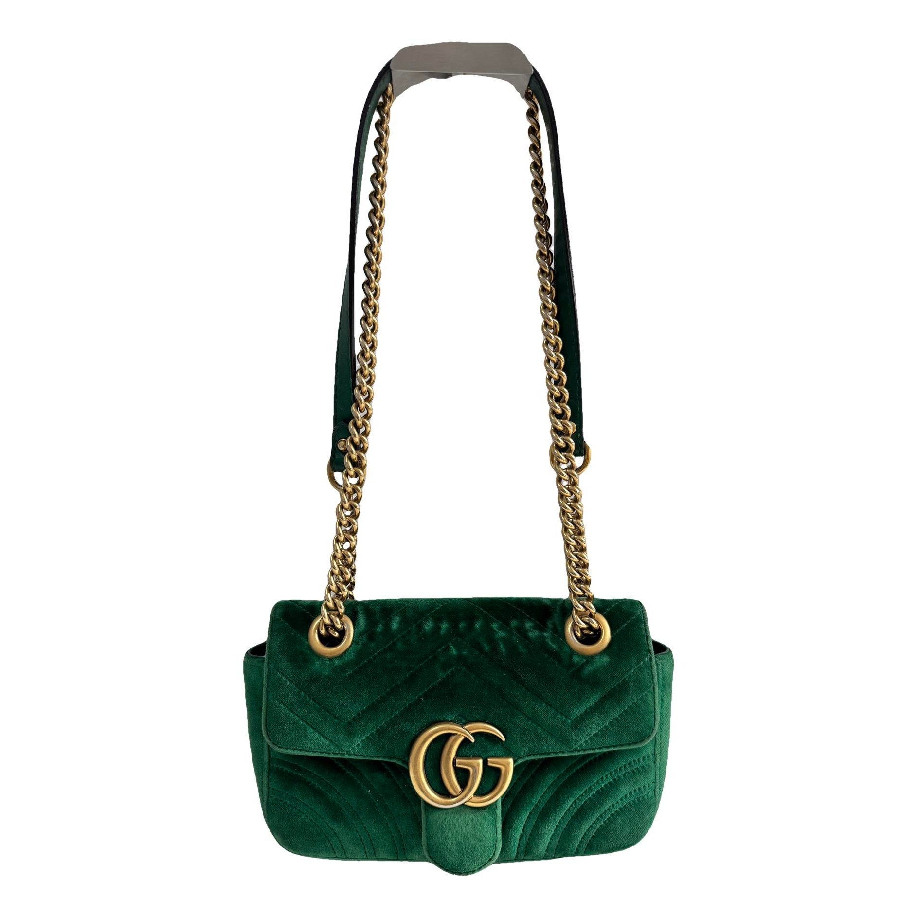 GG Marmont Flap velvet crossbody bag