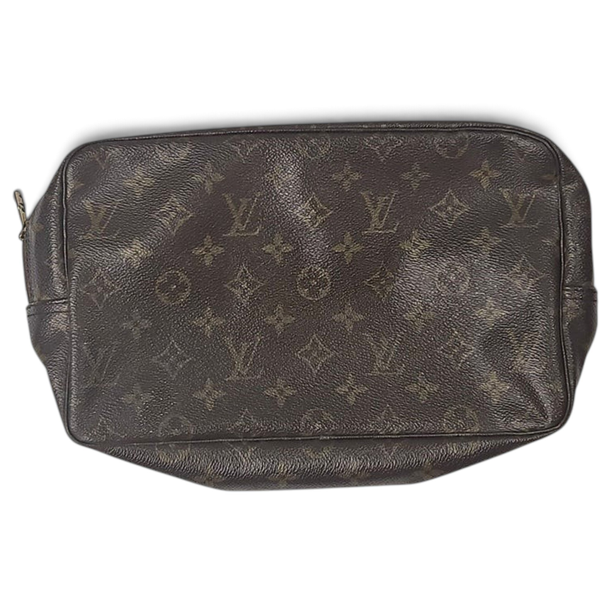 Louis Vuitton Pochette Accessoire leather crossbody bag