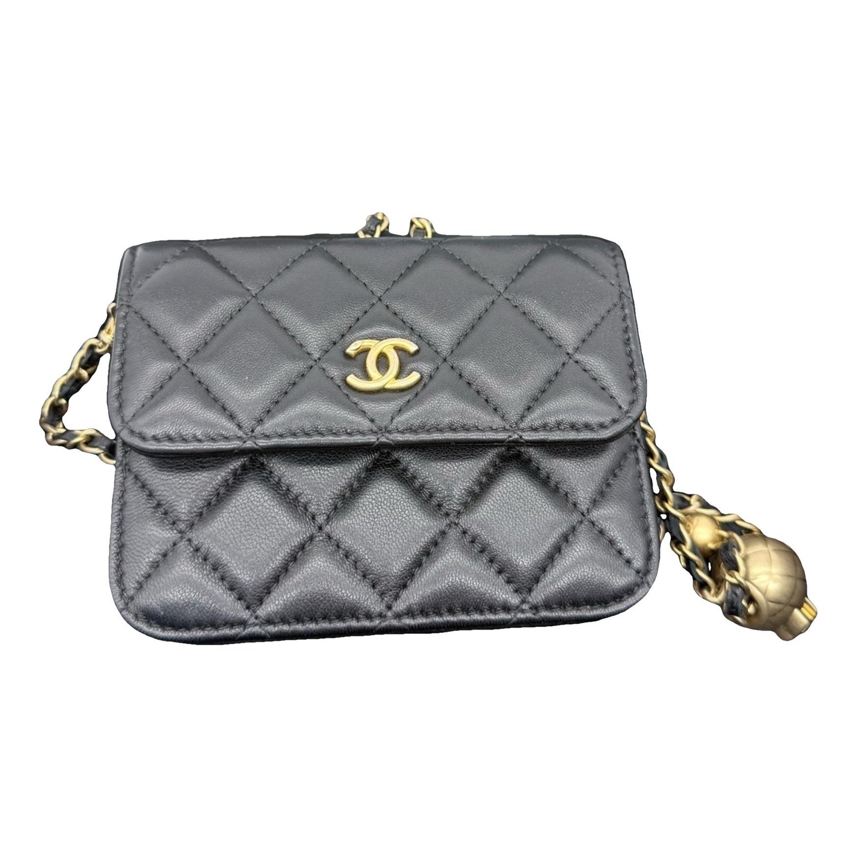 Wallet On Chain Timeless/Classique leather crossbody bag