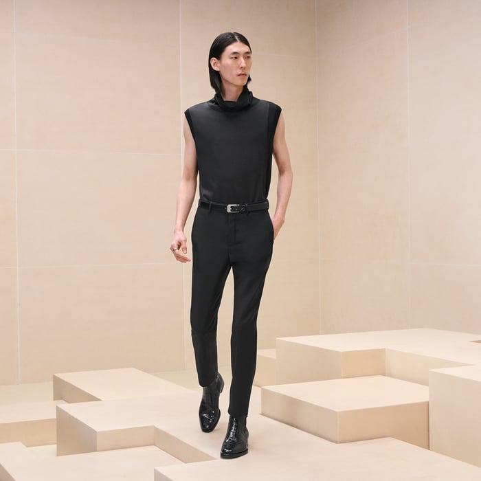 Noir "Decadre Laine & Soie" High-collar Sleeveless Sweater