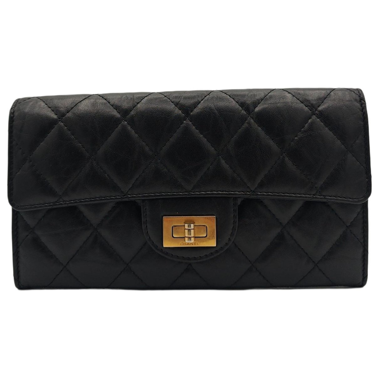 Patent leather clutch bag