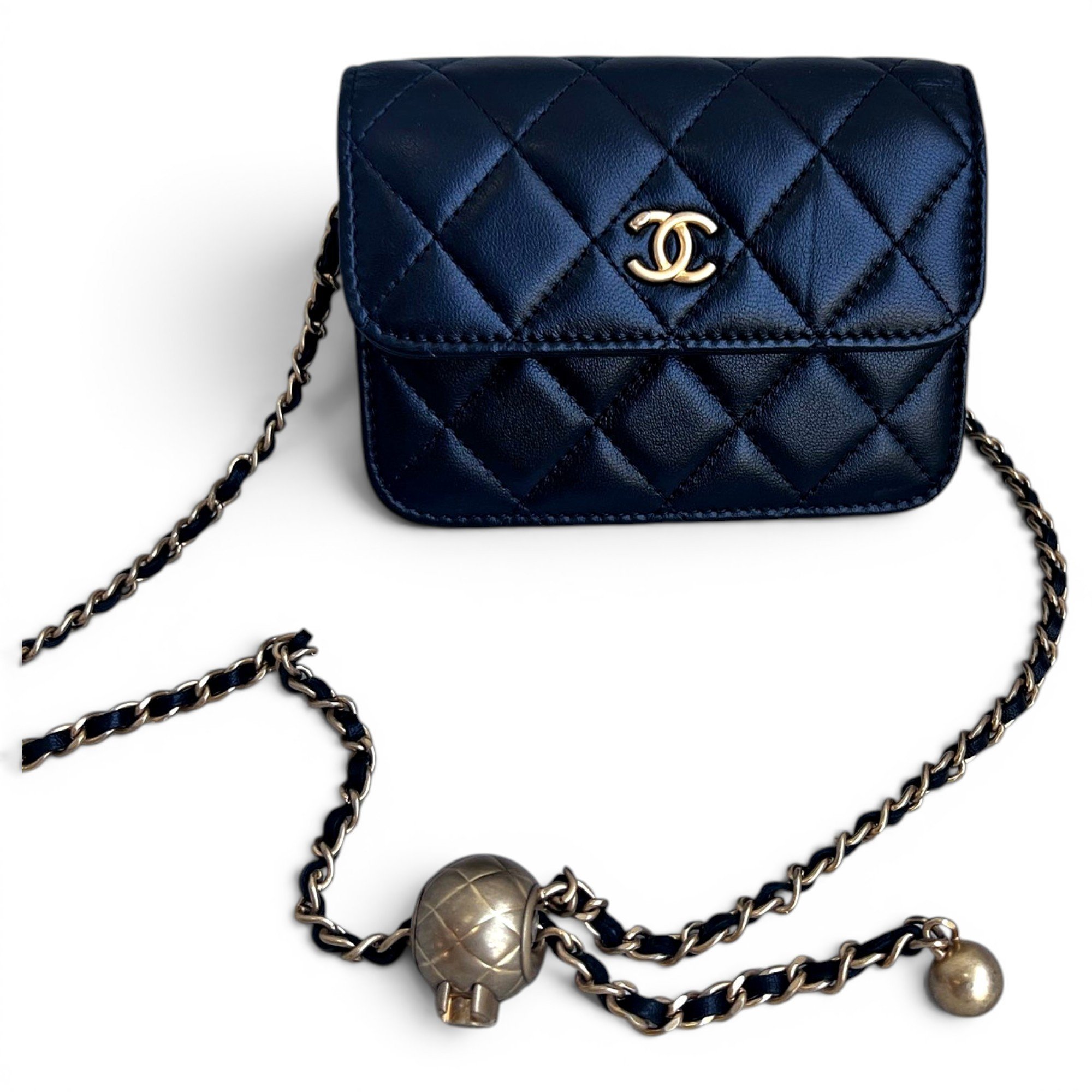 Timeless/Classique leather crossbody bag