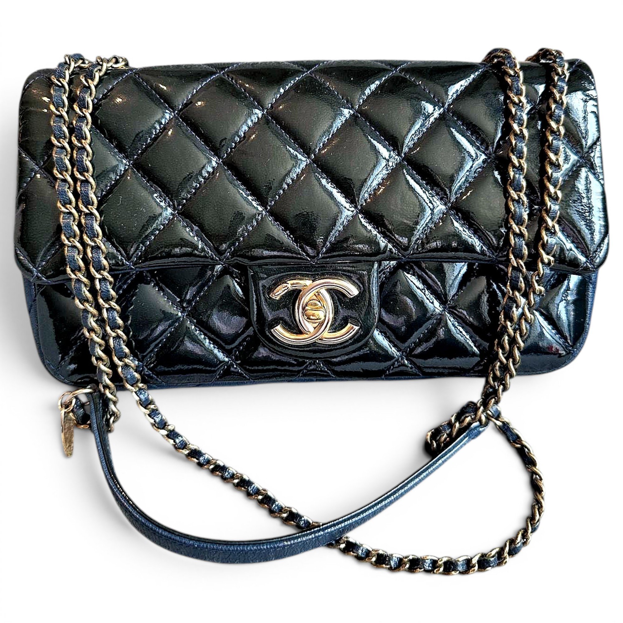 Timeless/Classique patent leather crossbody bag