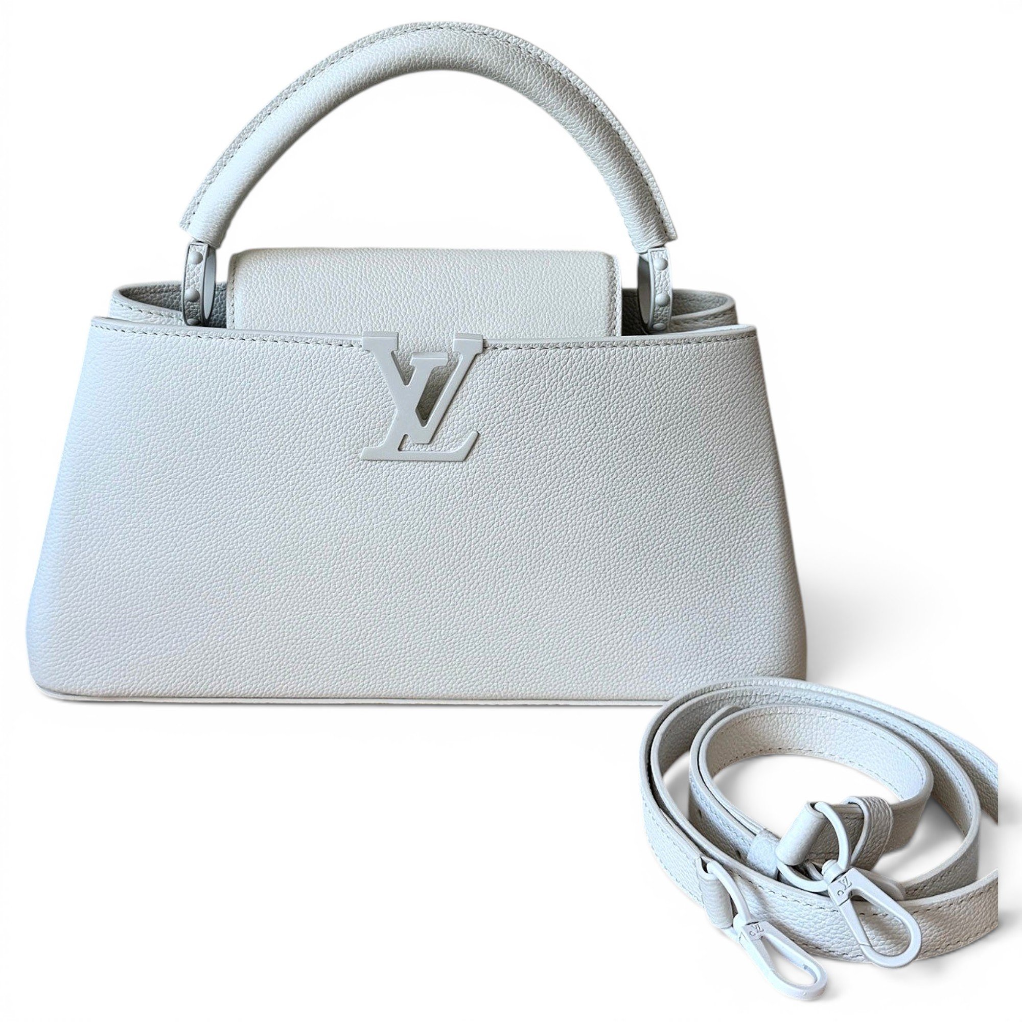 Capucines leather handbag