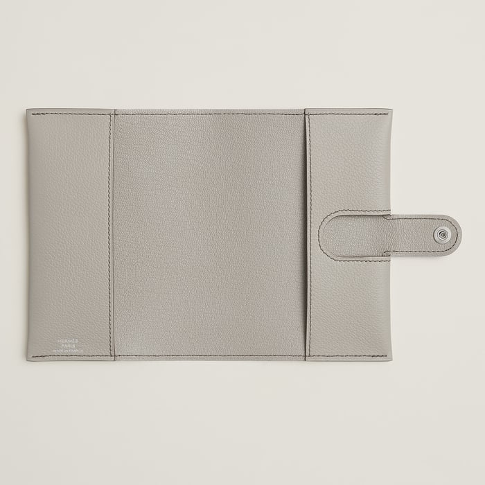 Béton R.M.S Passport Holder
