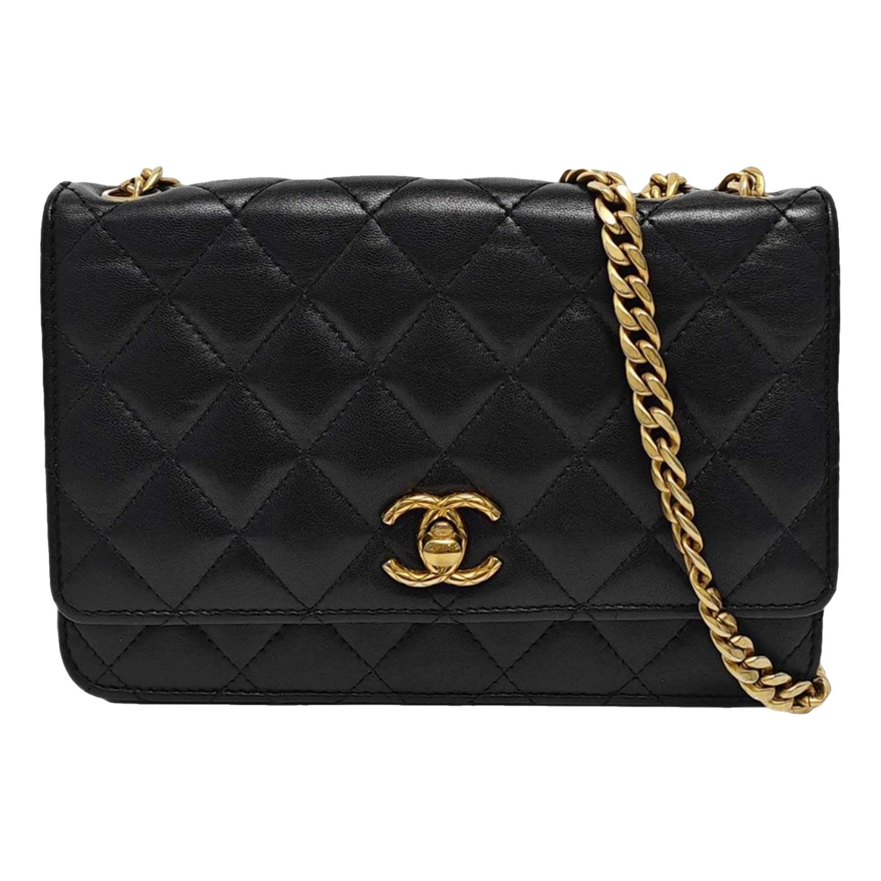 Trendy CC leather handbag