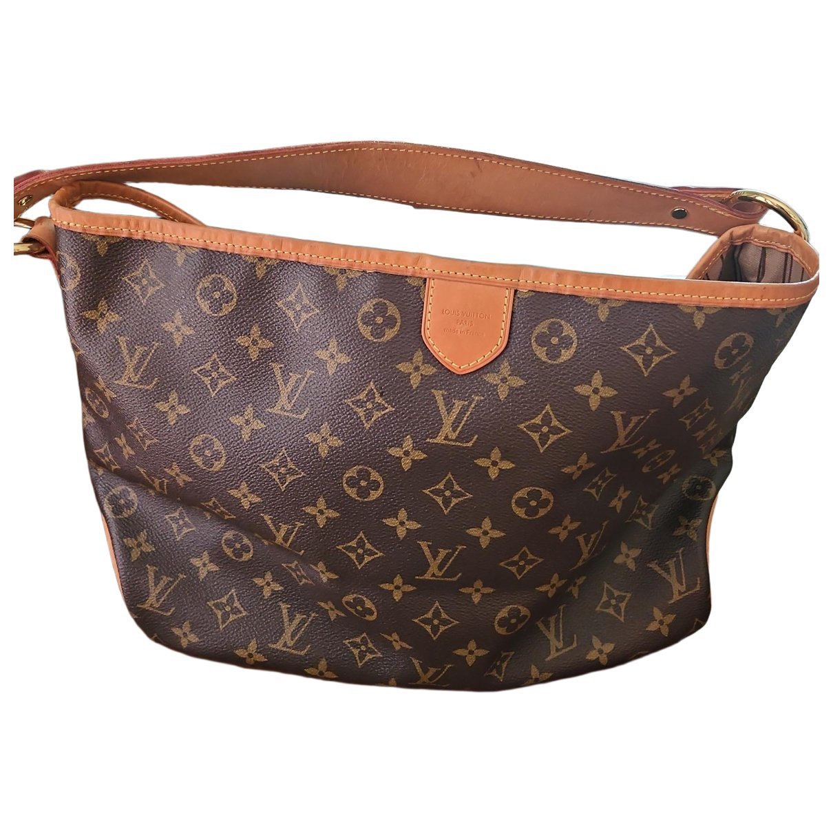 Delightful leather handbag