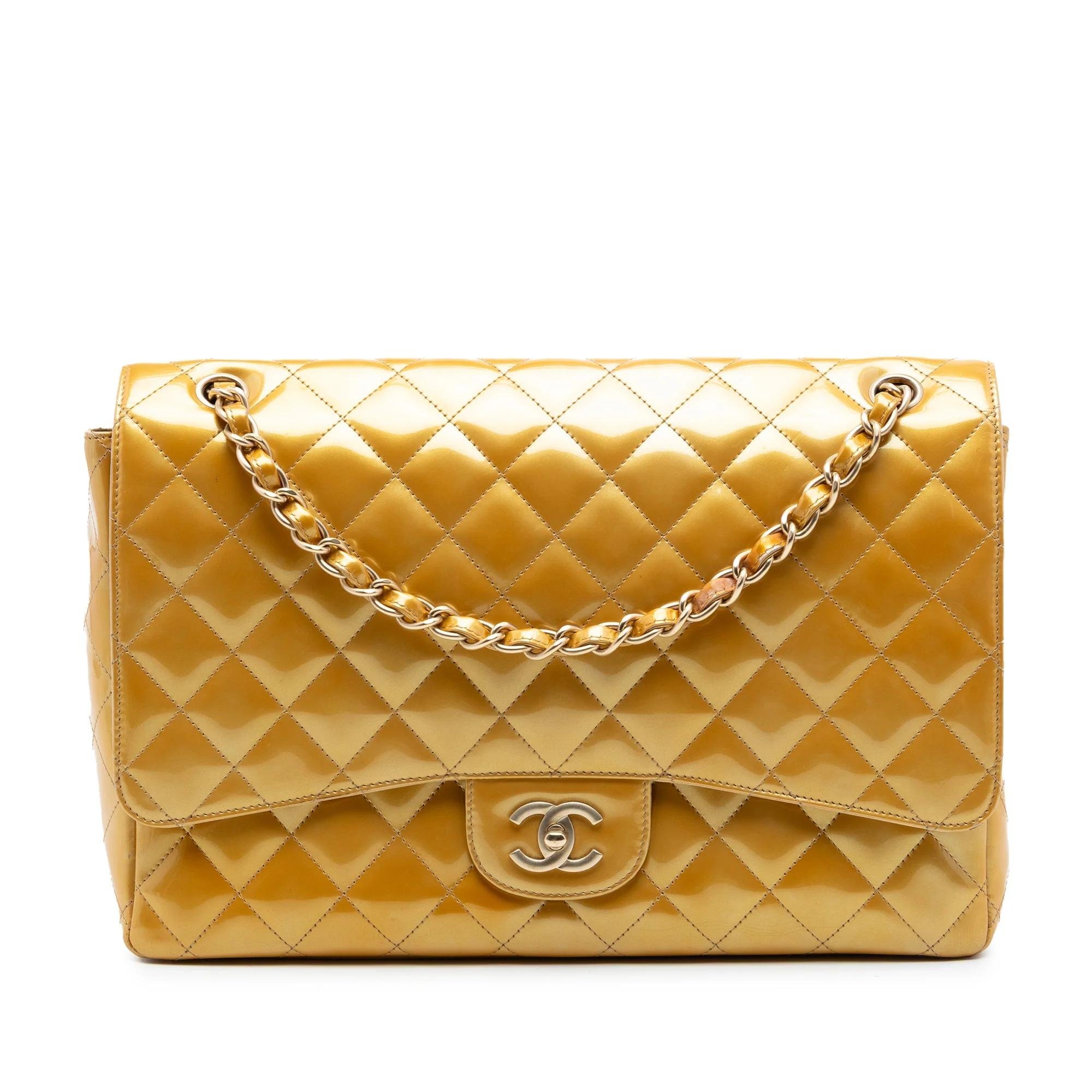 Timeless/Classique patent leather handbag