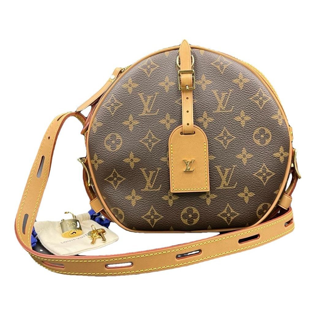 Boîte chapeau souple leather handbag