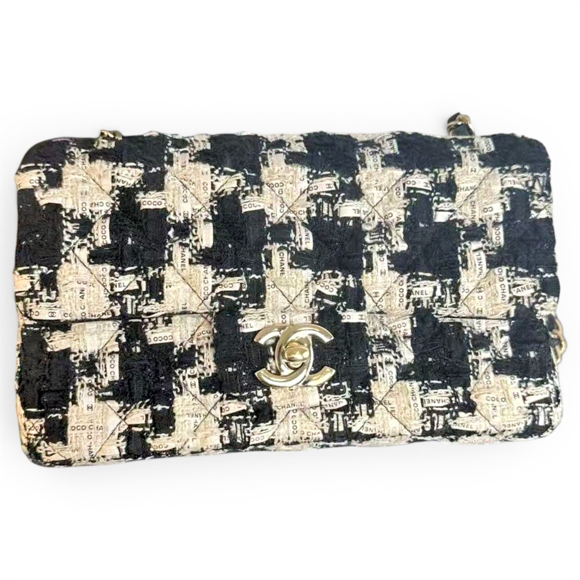 Timeless/Classique tweed crossbody bag