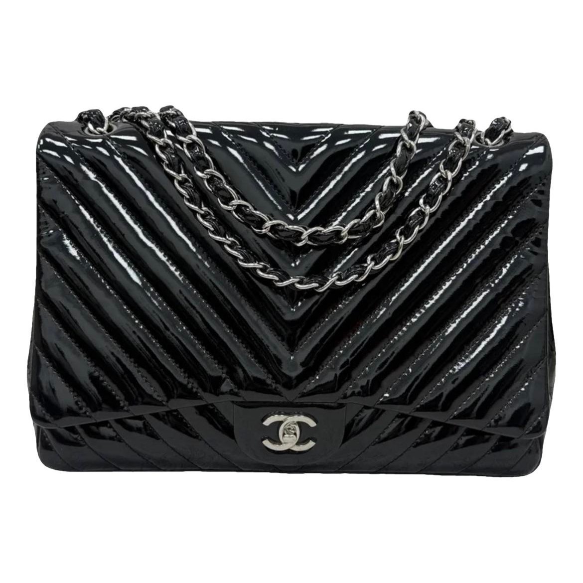 Timeless/Classique patent leather handbag