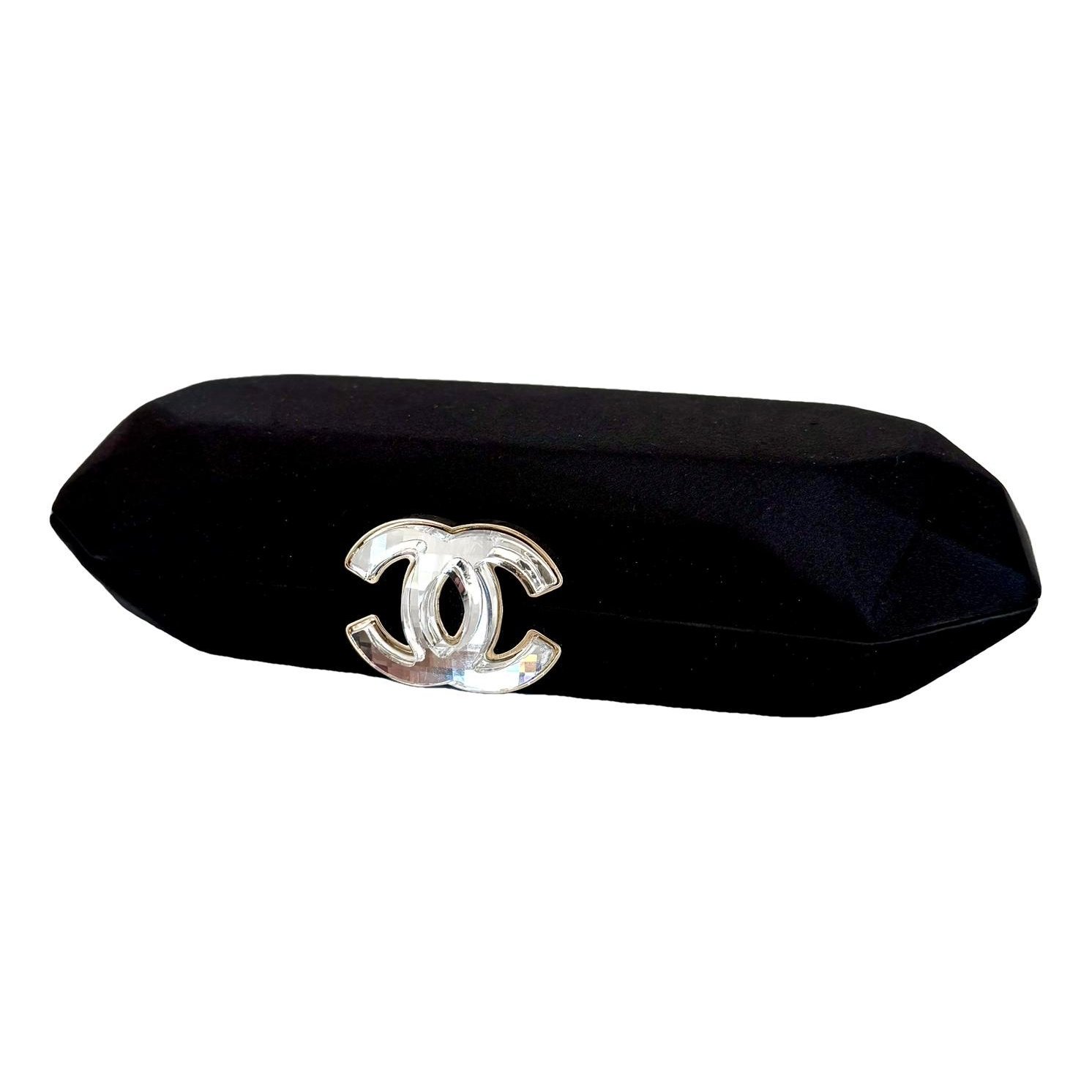 Silk clutch bag