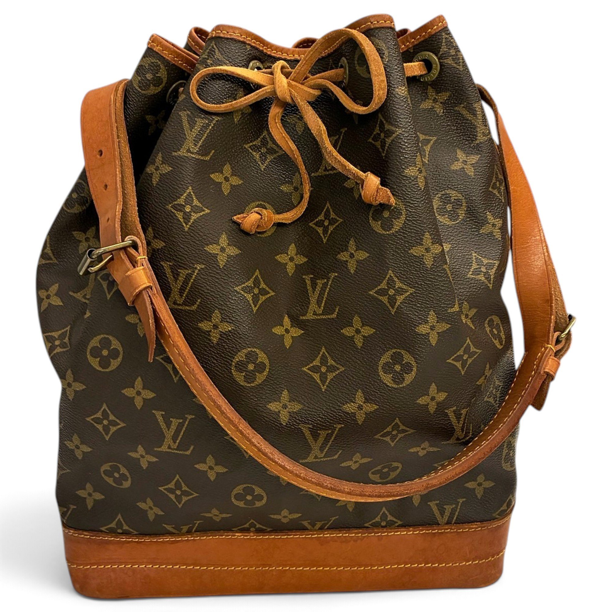 Noé leather handbag
