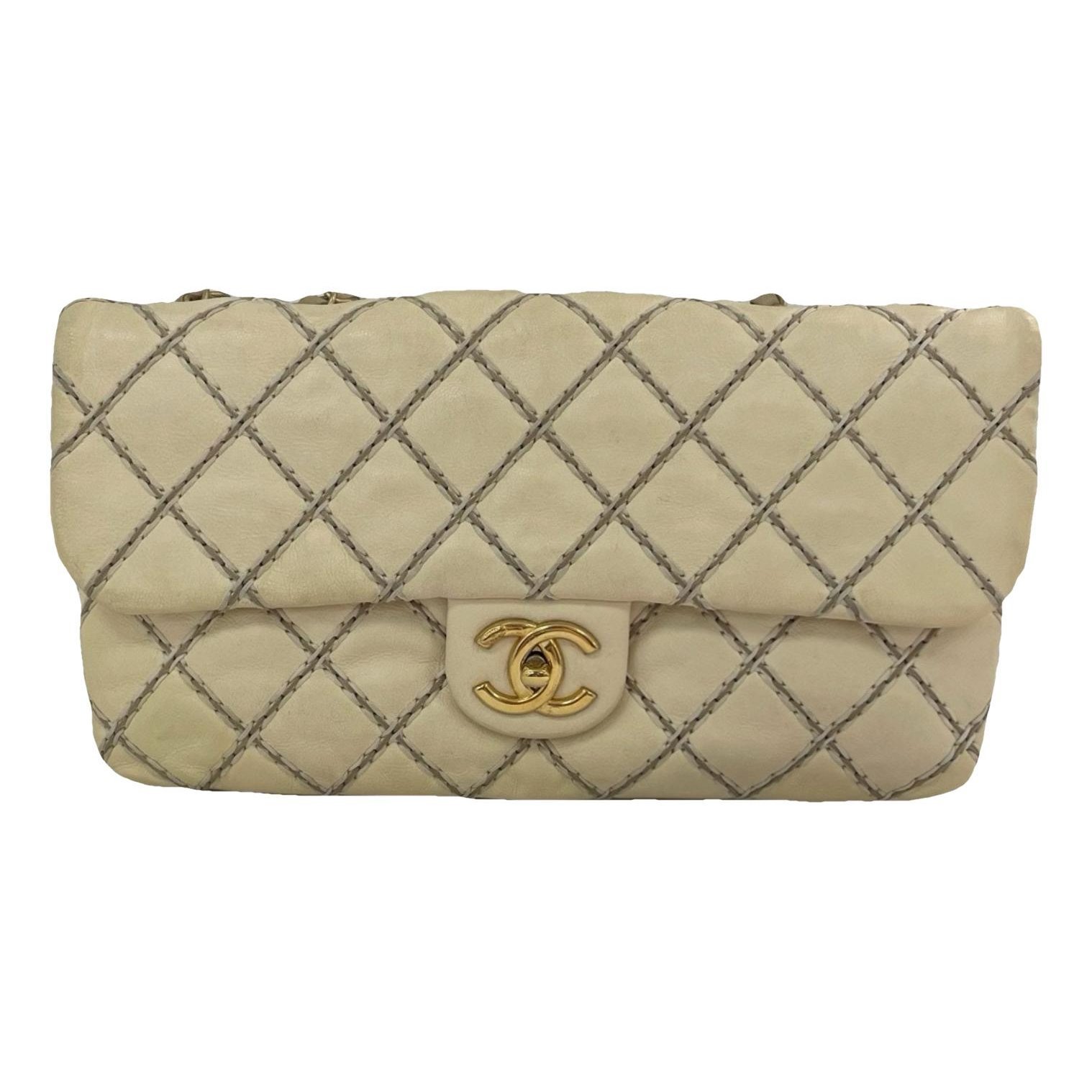 Chanel Timeless/Classique leather crossbody bag