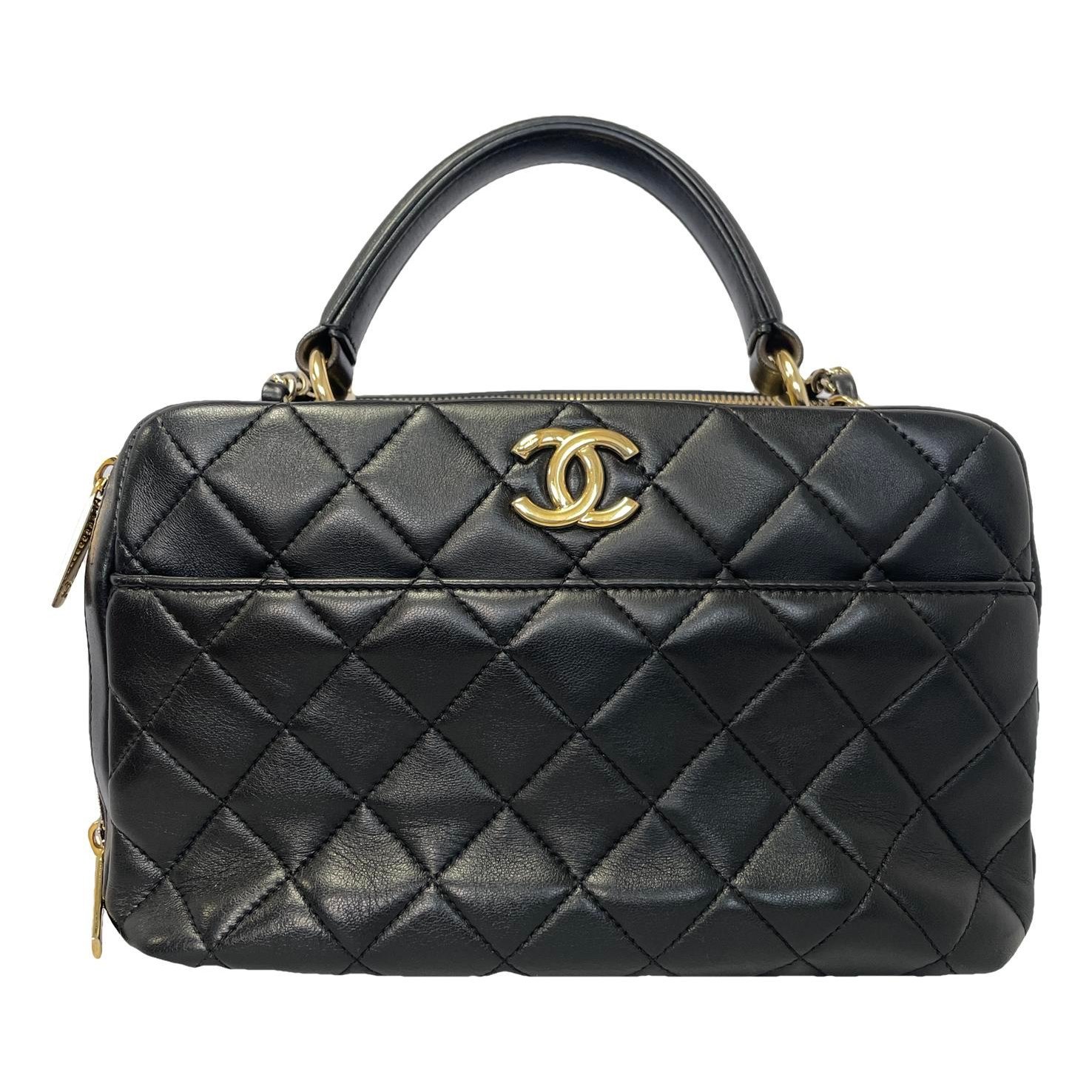 Trendy CC Bowler leather handbag