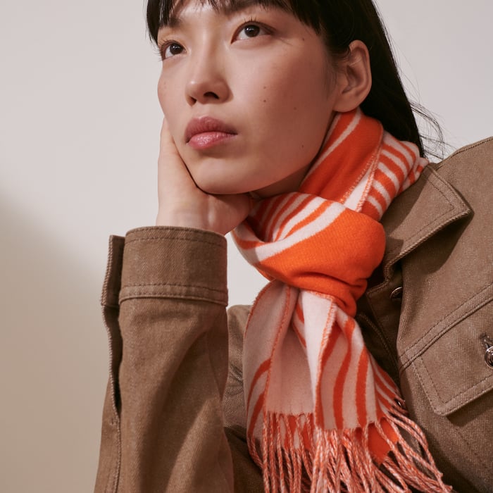 Hermès Casaque Vague muffler Orange/Ivoire | BagUSeek