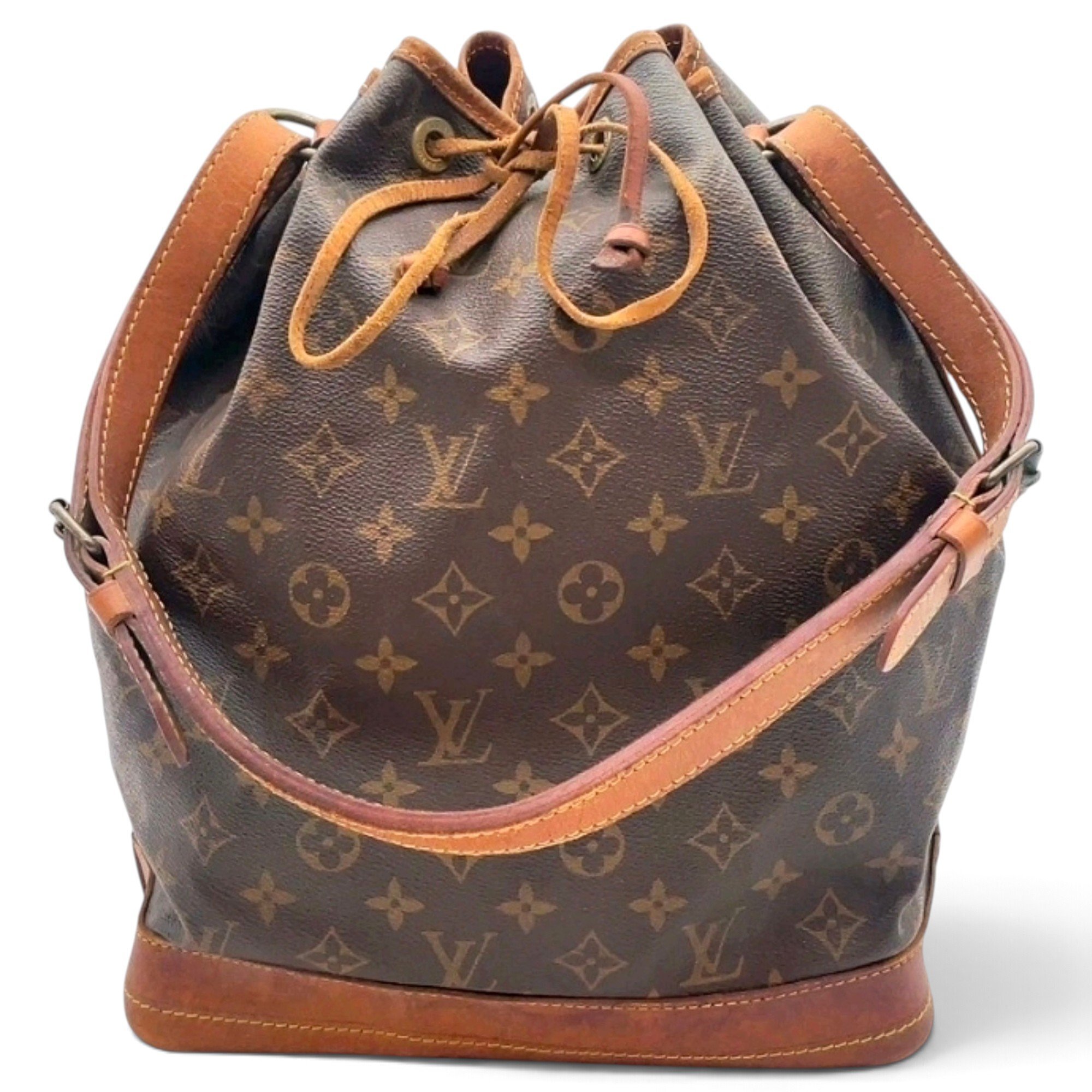 Noé leather handbag