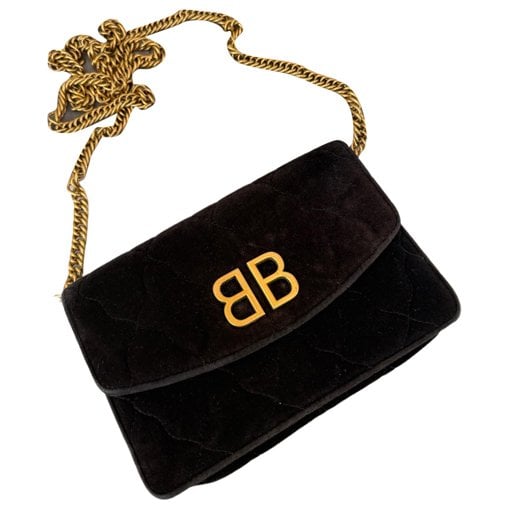 Wallet On Chain B velvet crossbody bag