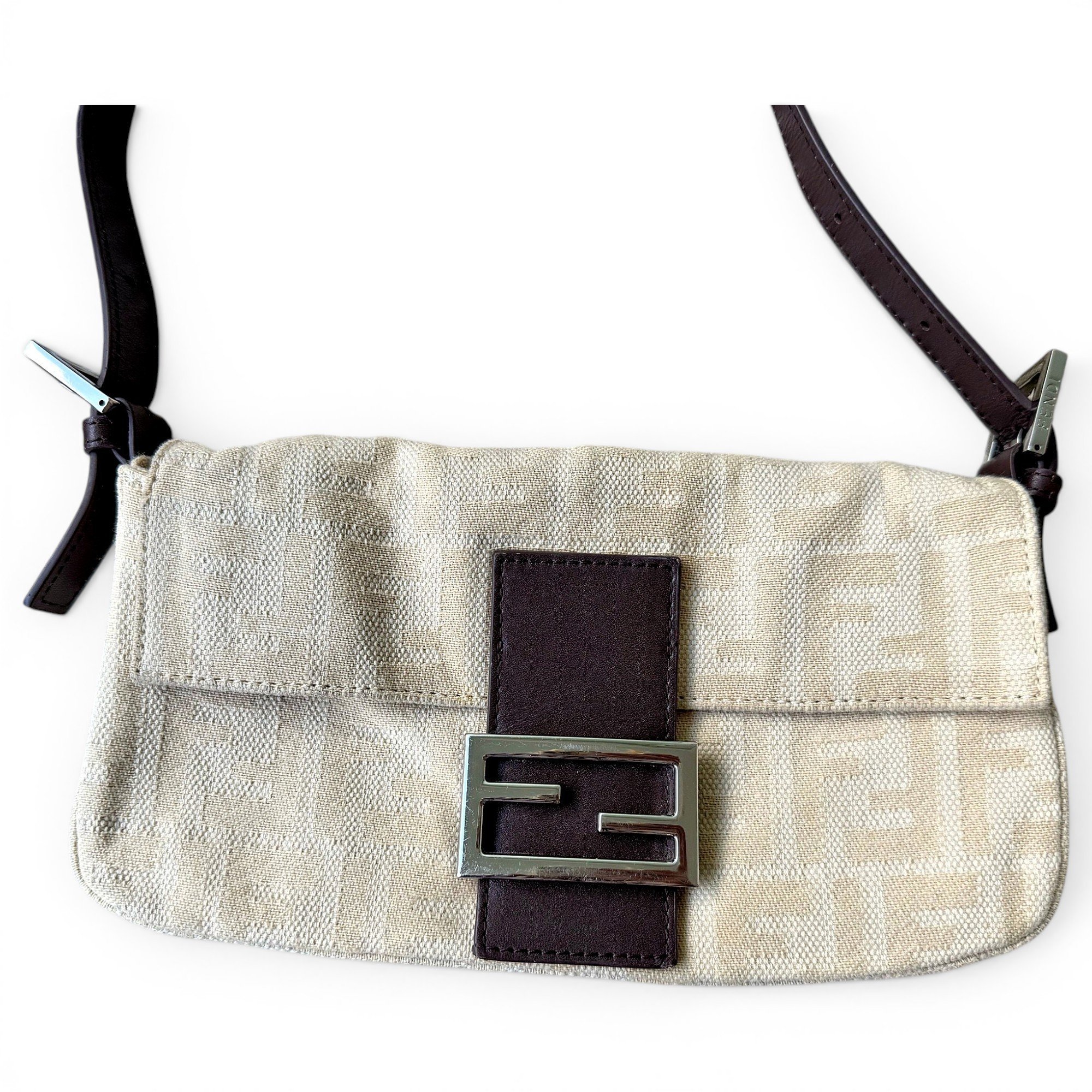 Baguette cloth handbag