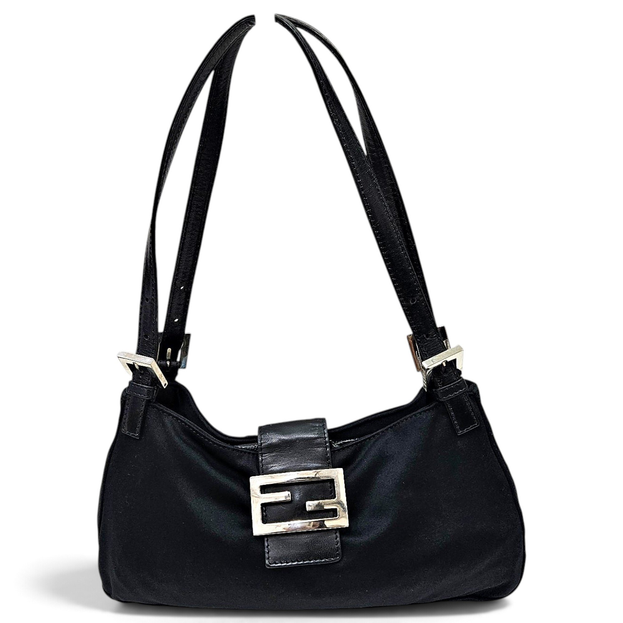 Baguette cloth handbag