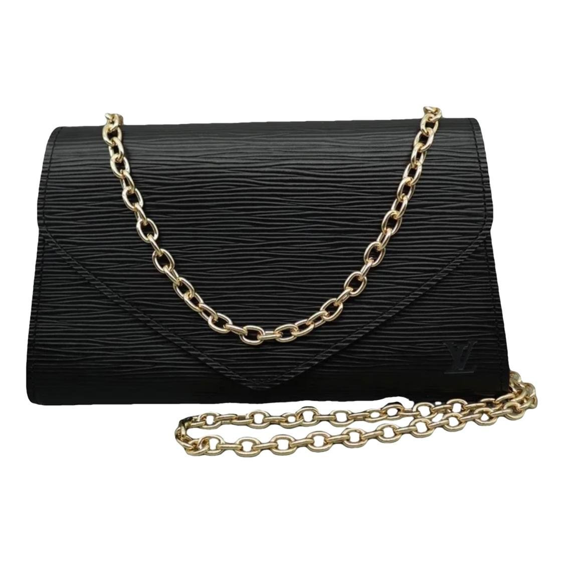 Patent leather crossbody bag