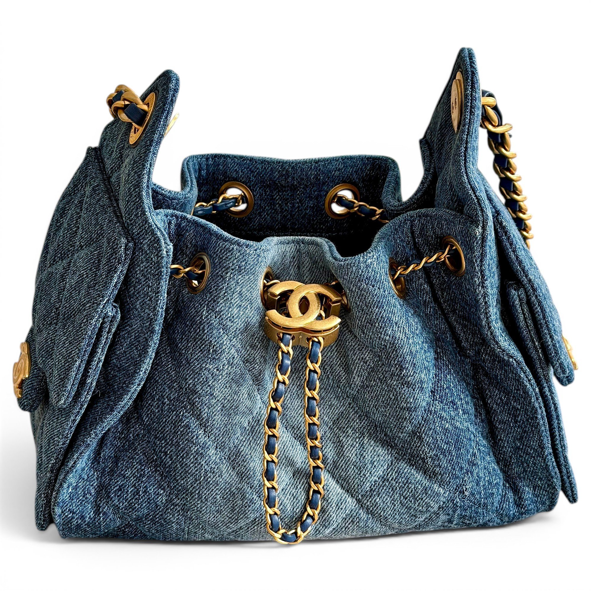Chanel 25 handbag