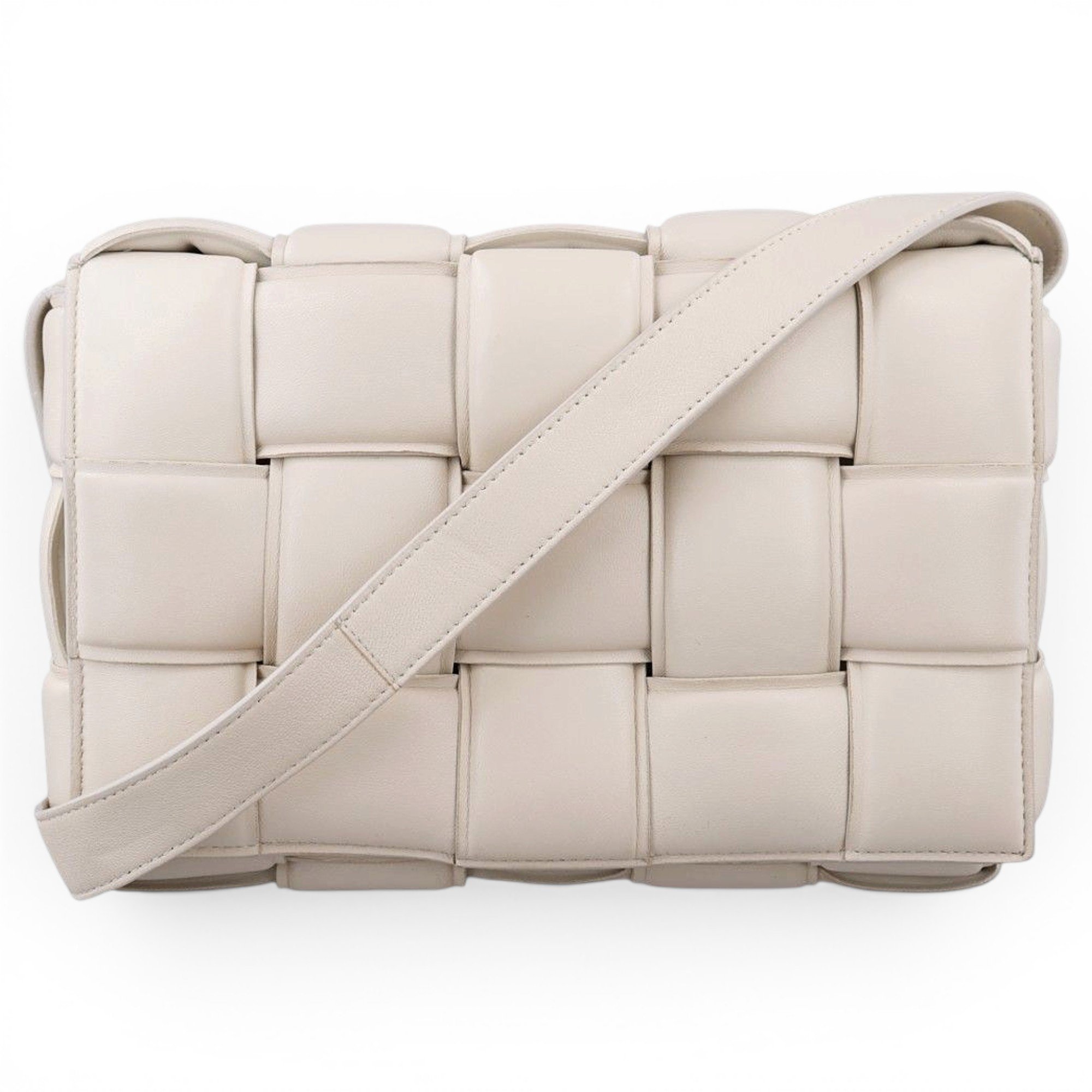 Bottega Veneta Cassette leather handbag