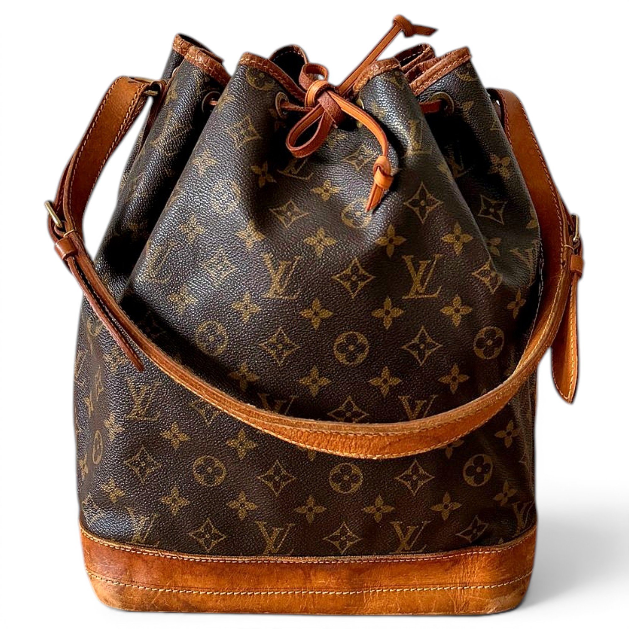 Noé leather handbag