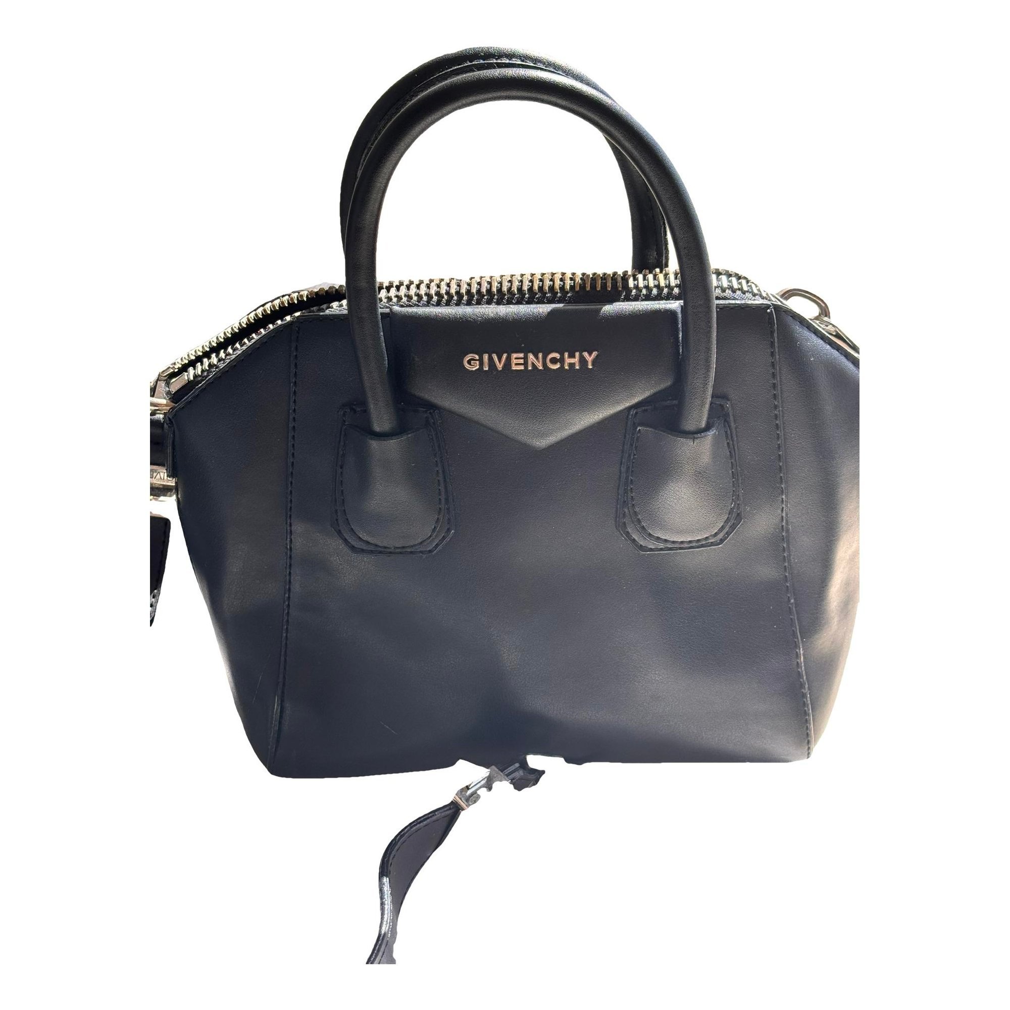 Antigona leather handbag