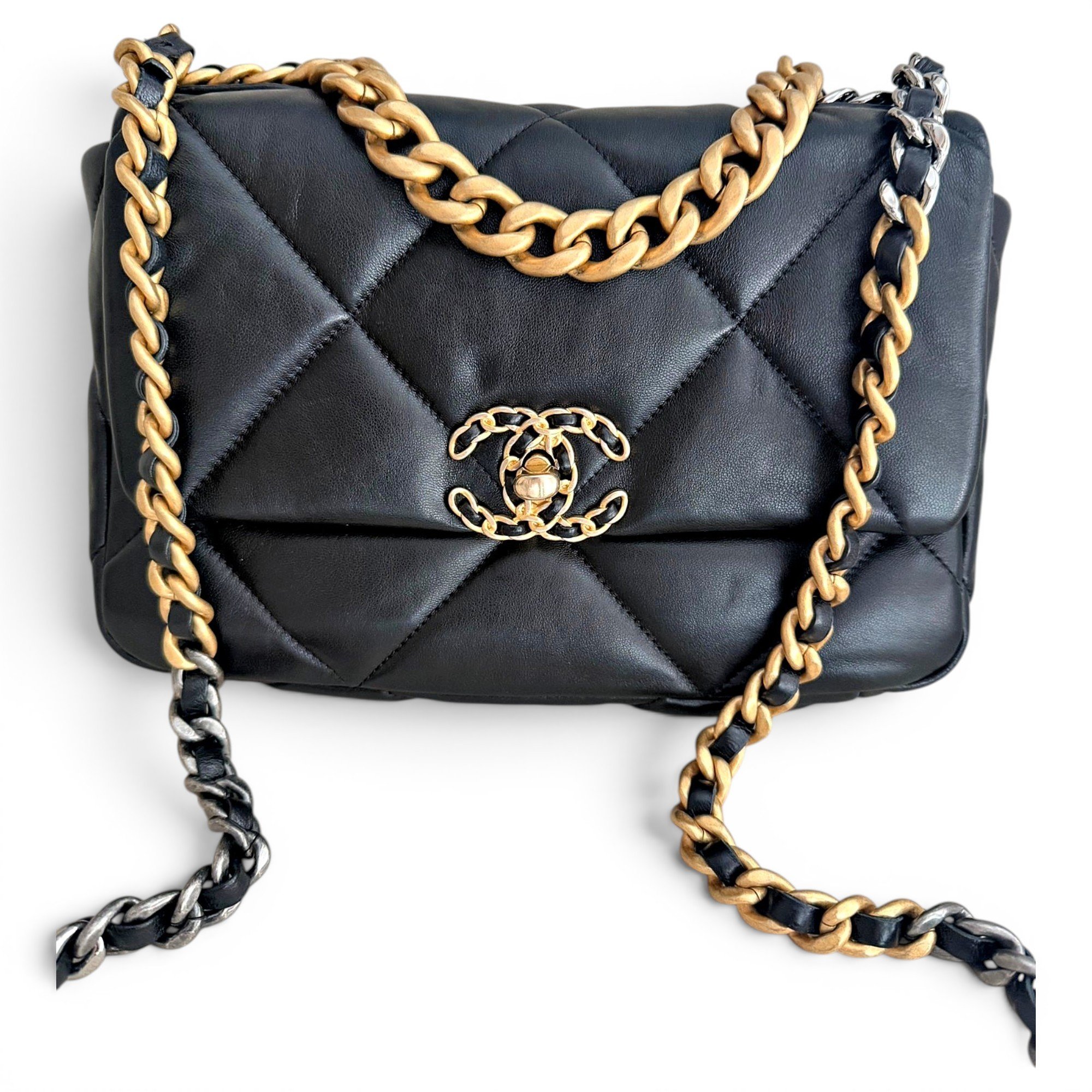 Chanel 19 leather handbag