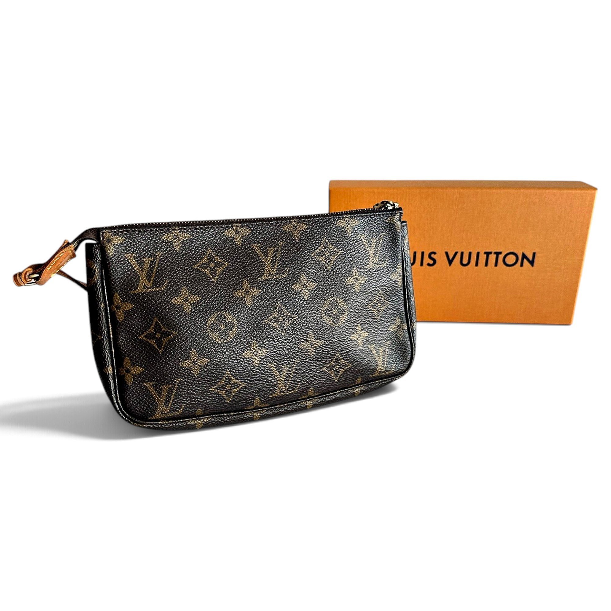 Pochette Accessoire leather mini bag