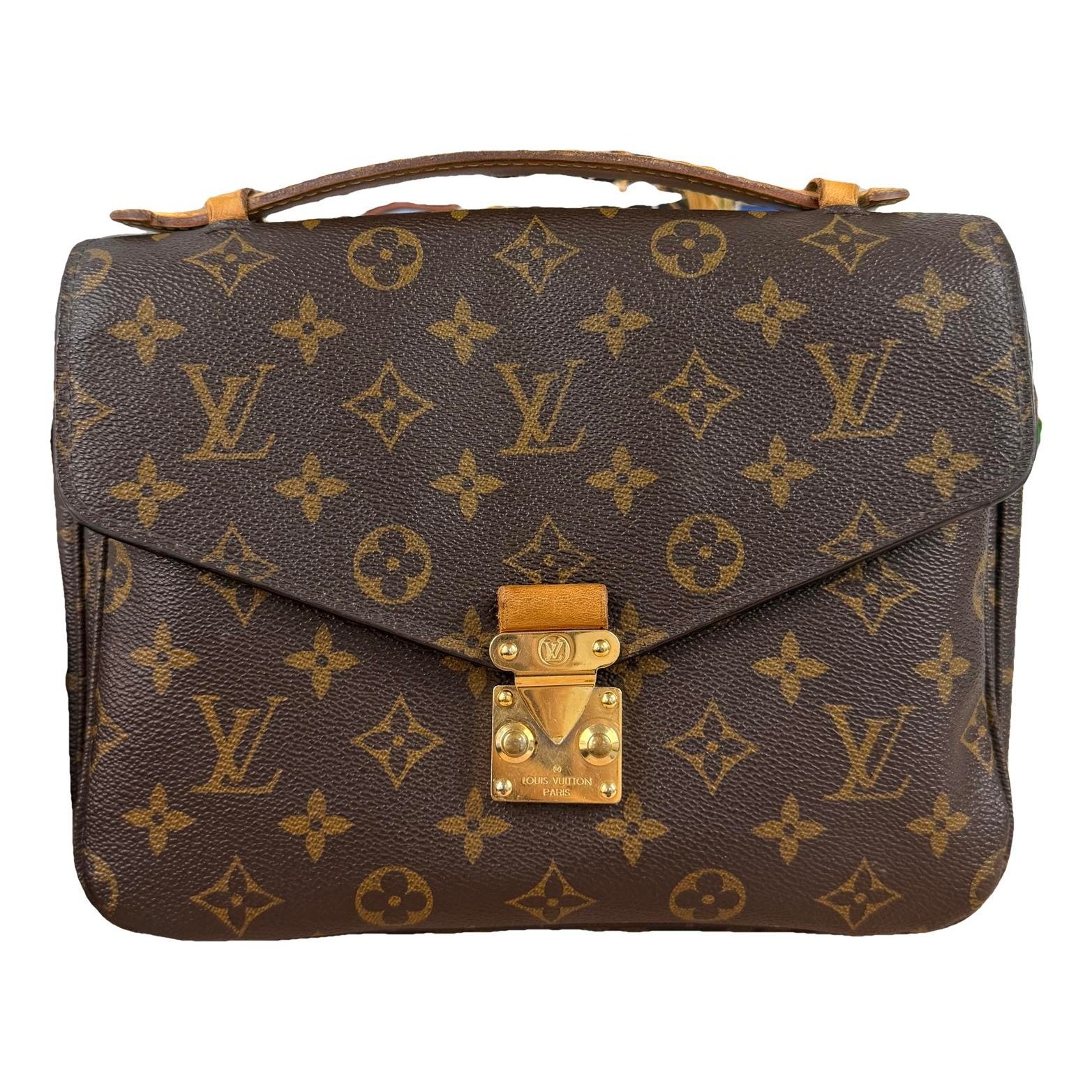 Metis leather handbag