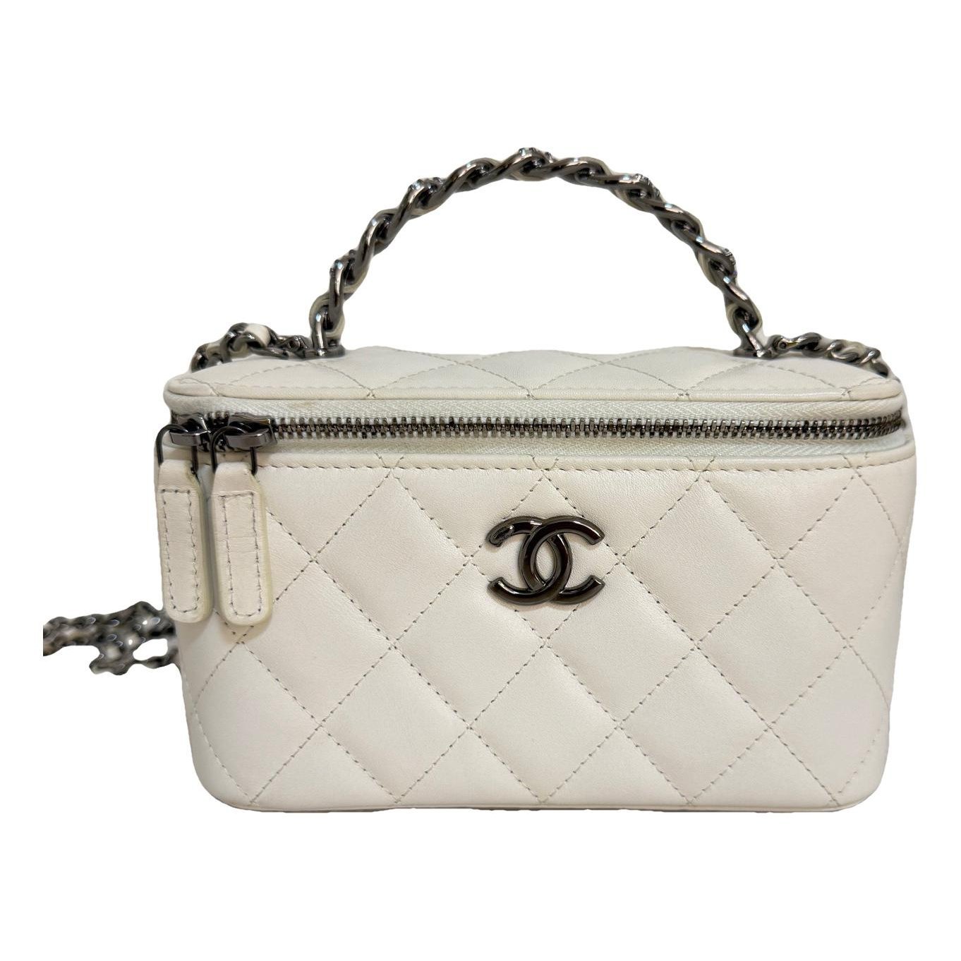 Trendy CC Vanity leather handbag