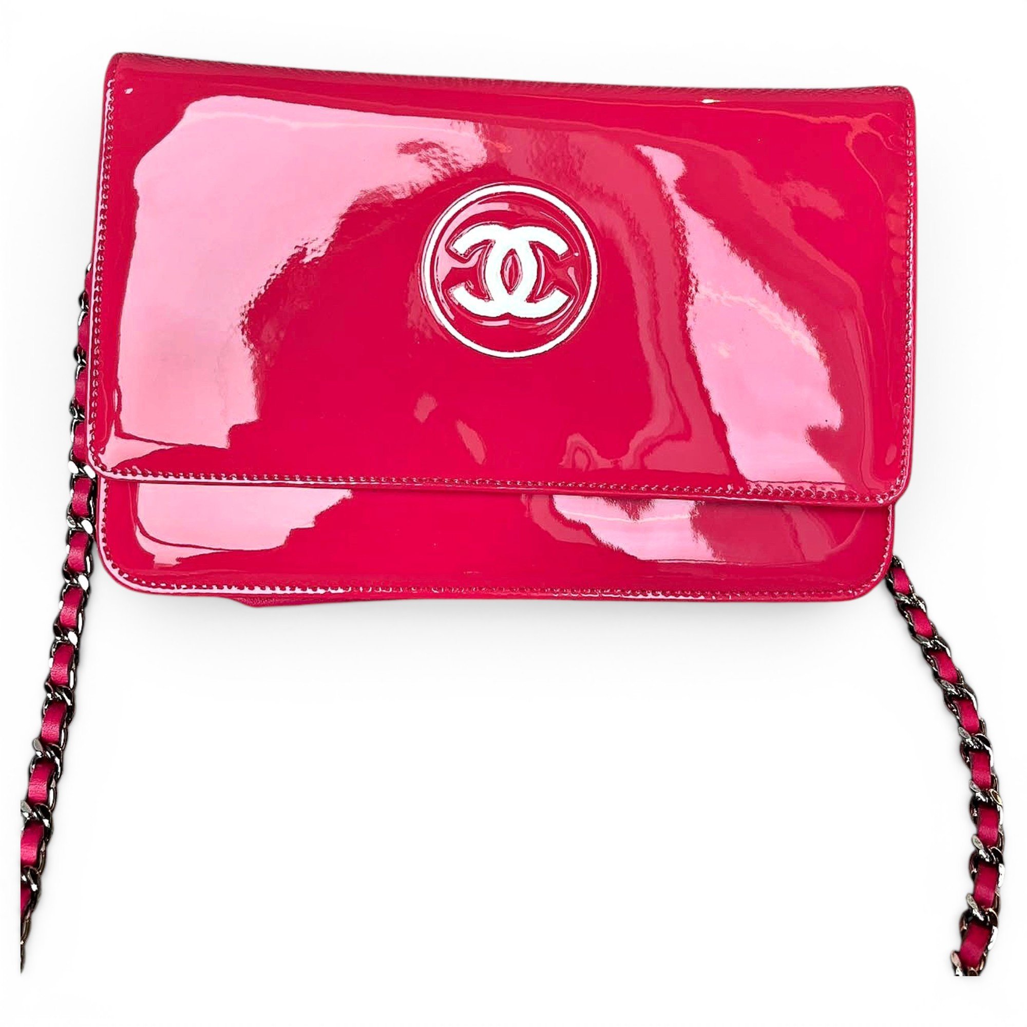 Wallet On Chain Timeless/Classique patent leather crossbody bag