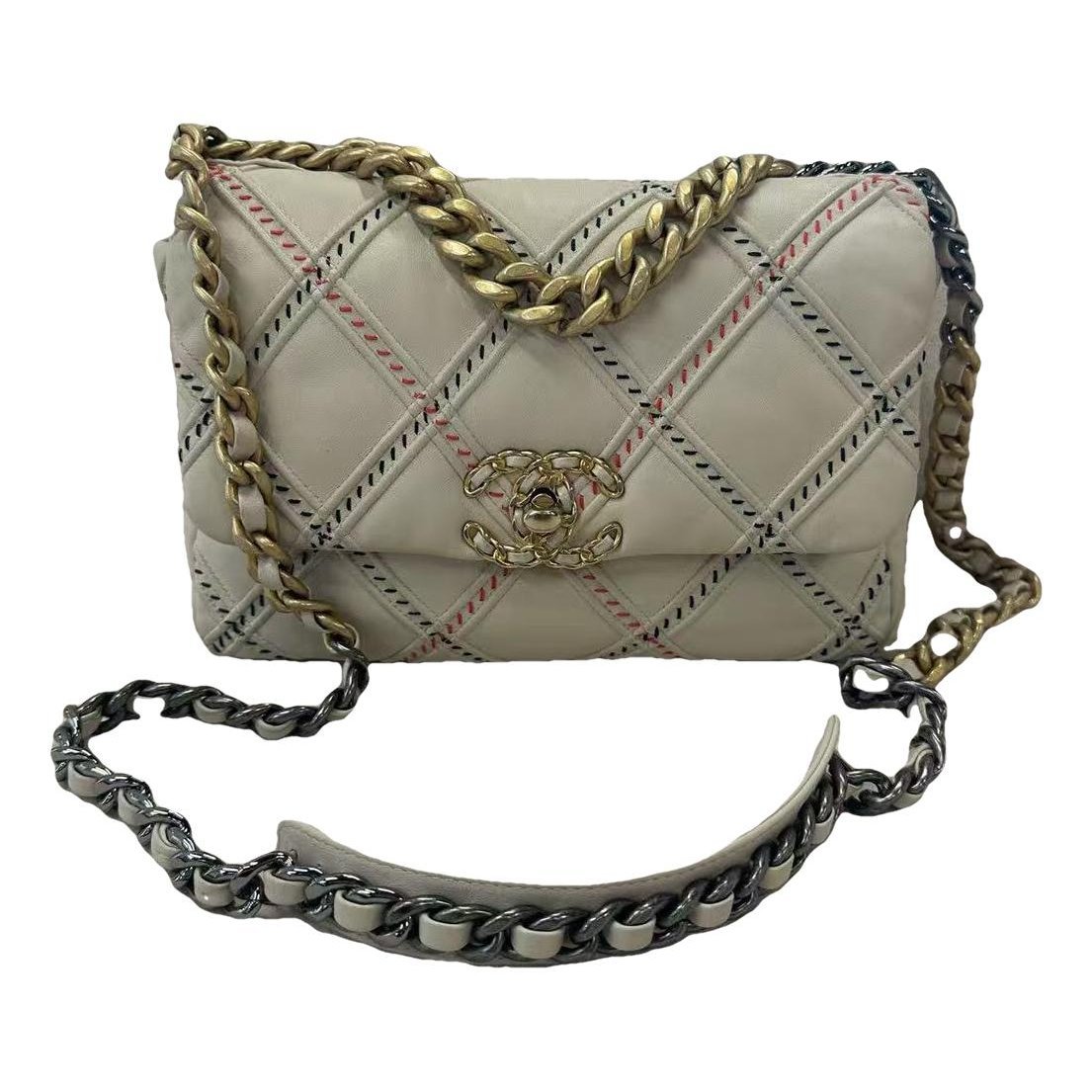 Chanel 19 leather handbag