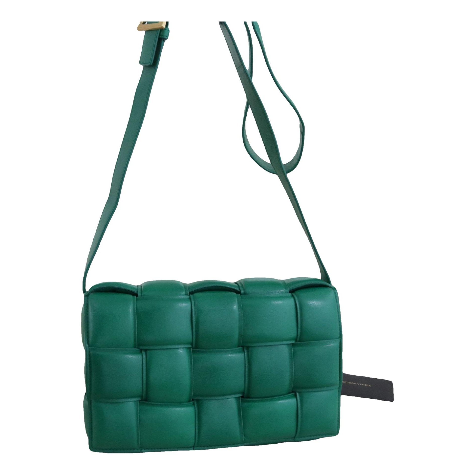 Chain Cassette leather handbag